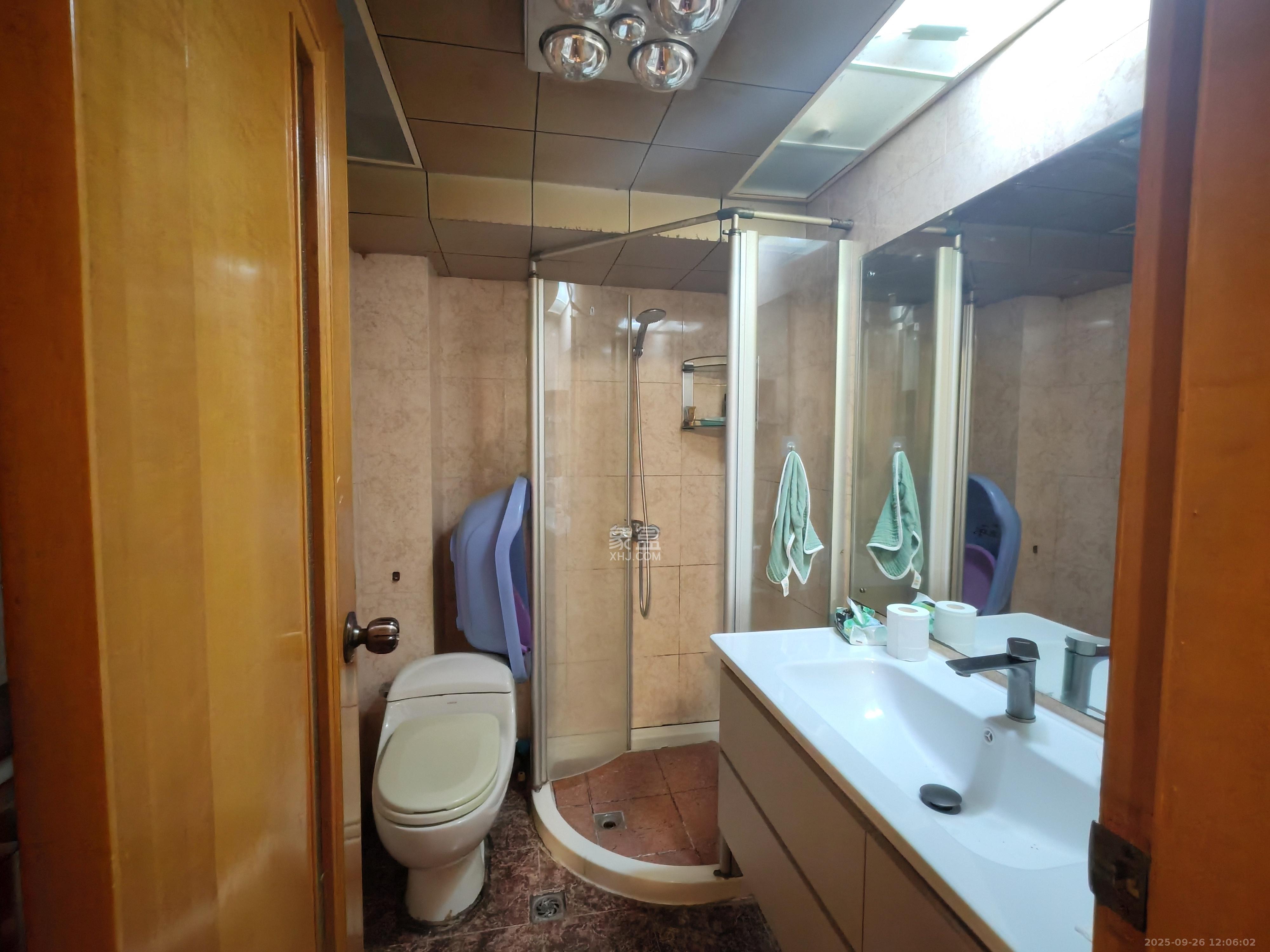 德政园 3室2厅1卫 2200.0元/月 德政园 3室2厅1卫 2200.0元/月室内图