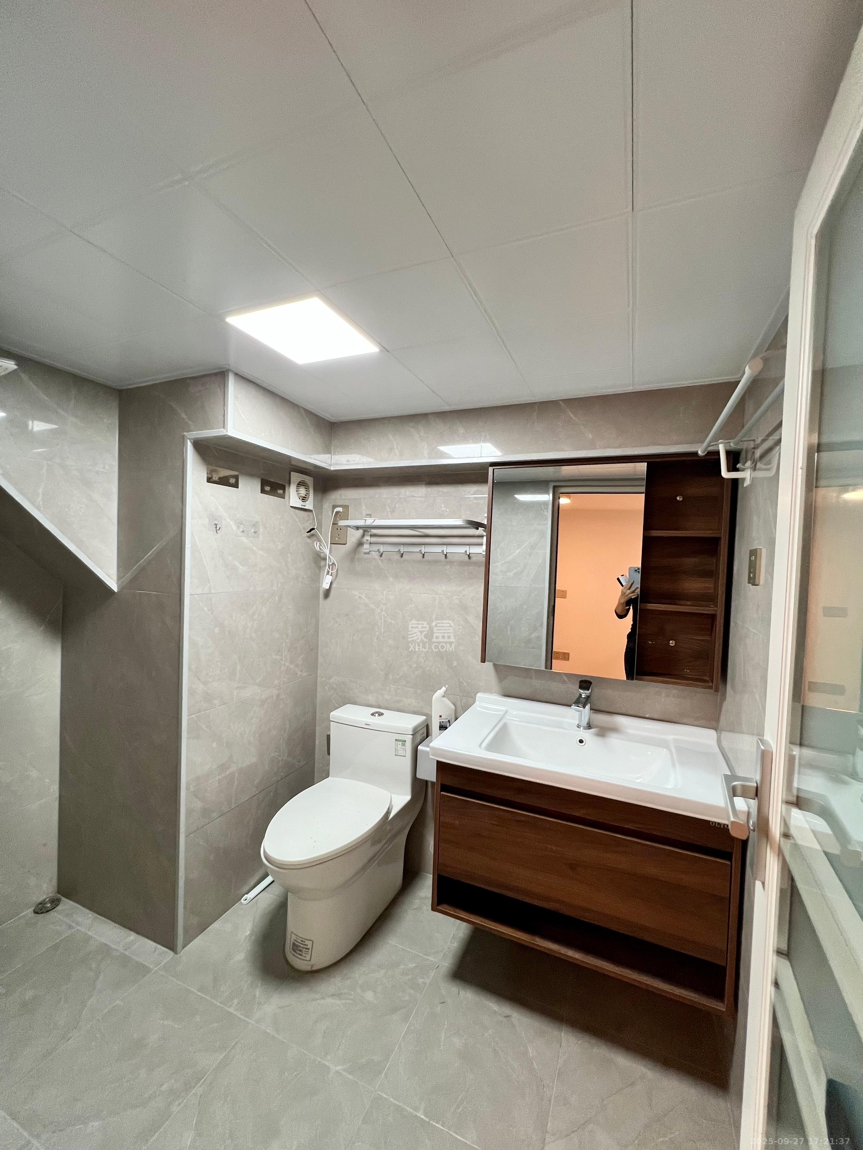 福晟钱隆国际(晟冉景苑) 2室0厅0卫 2000.0元/月 福晟钱隆国际(晟冉景苑) 2室0厅0卫 2000.0元/月室内图