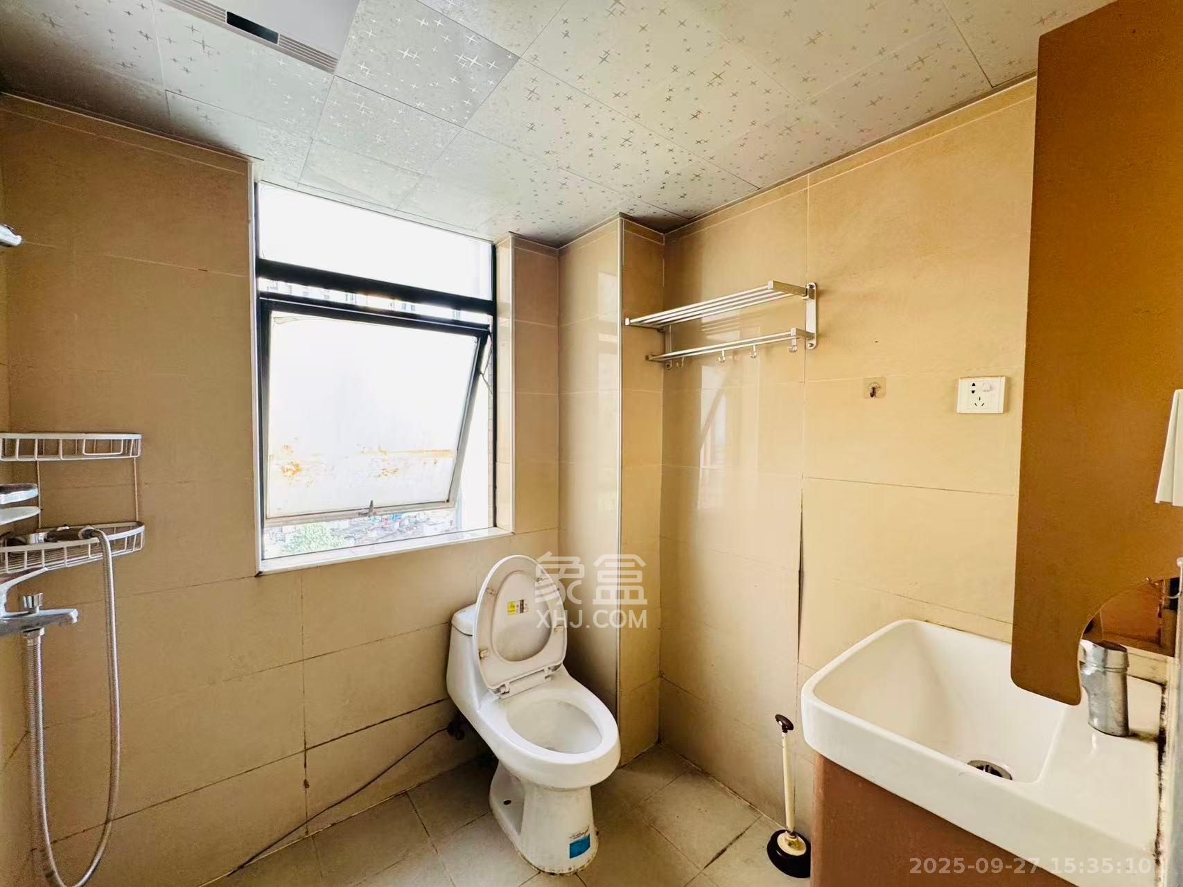 乾城（兴旺乾城）  2室1厅1卫    1800.0元/月室内图