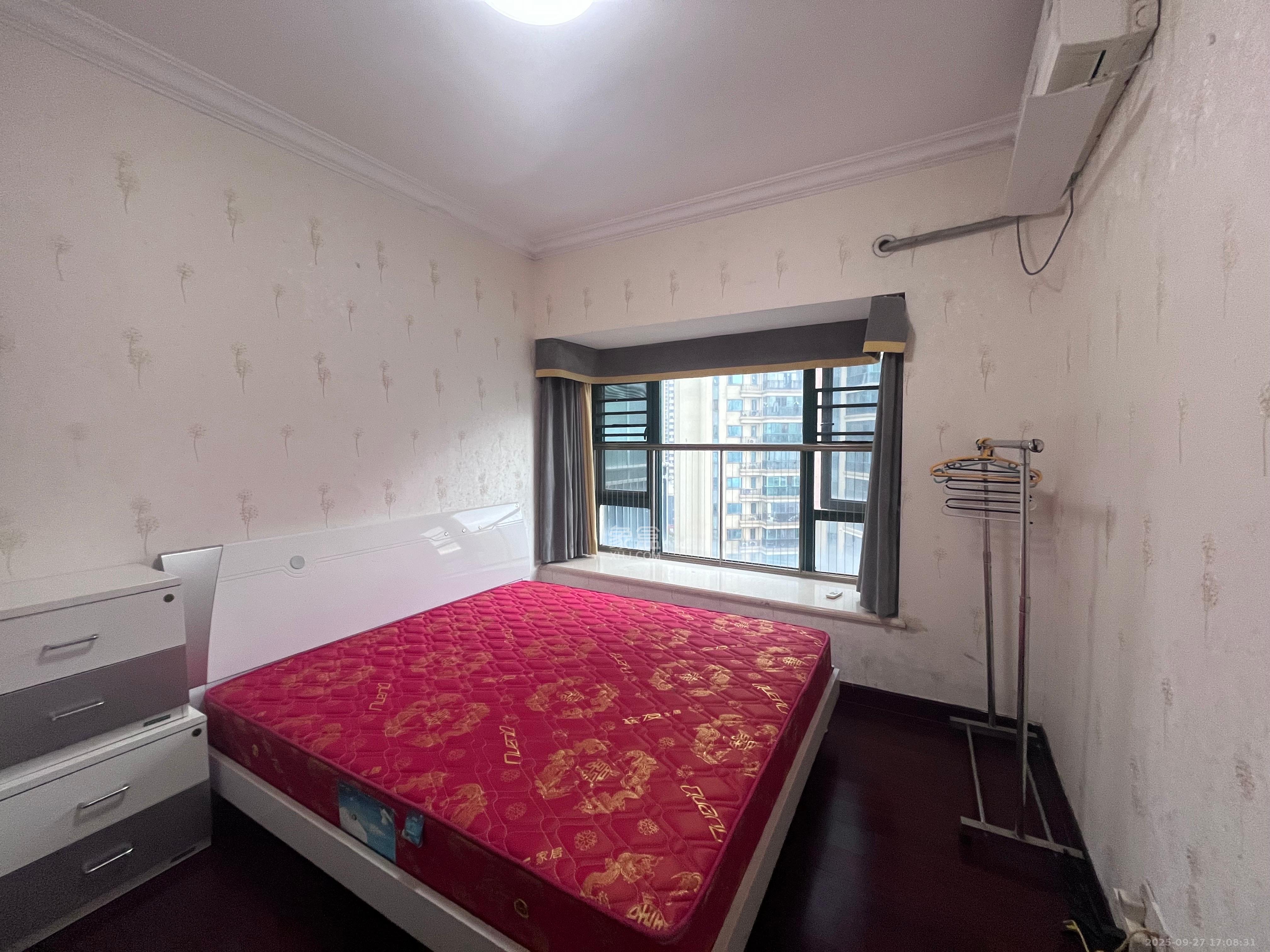 恒大翡翠华庭  3室2厅1卫    2600.0元/月 恒大翡翠华庭  3室2厅1卫    2600.0元/月室内图