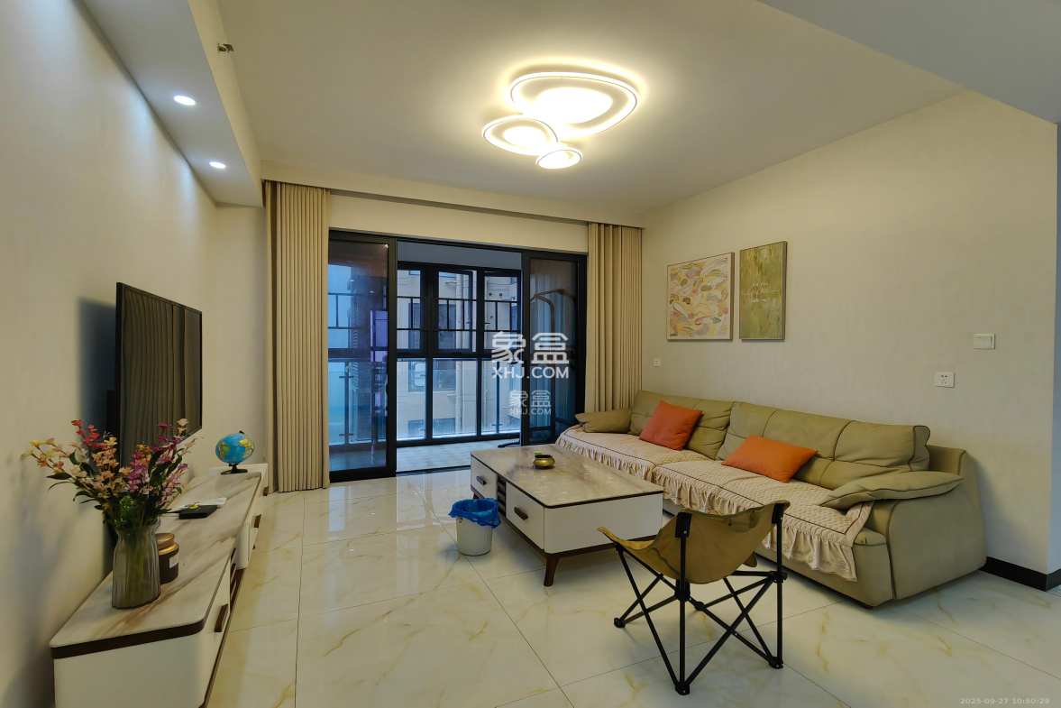 中建梅溪湖中心  3室2厅2卫    3400.0元/月 中建梅溪湖中心  3室2厅2卫    3400.0元/月室内图