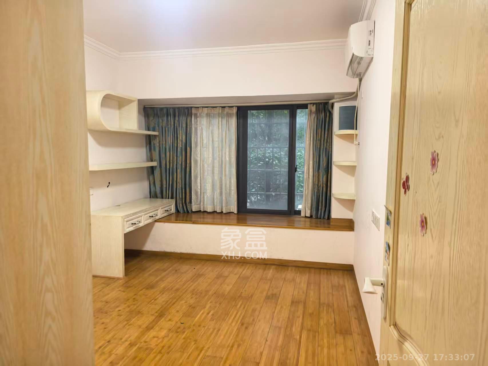 嘉宇盛世华章 4室2厅1卫 5000.0元/月 嘉宇盛世华章 4室2厅1卫 5000.0元/月室内图