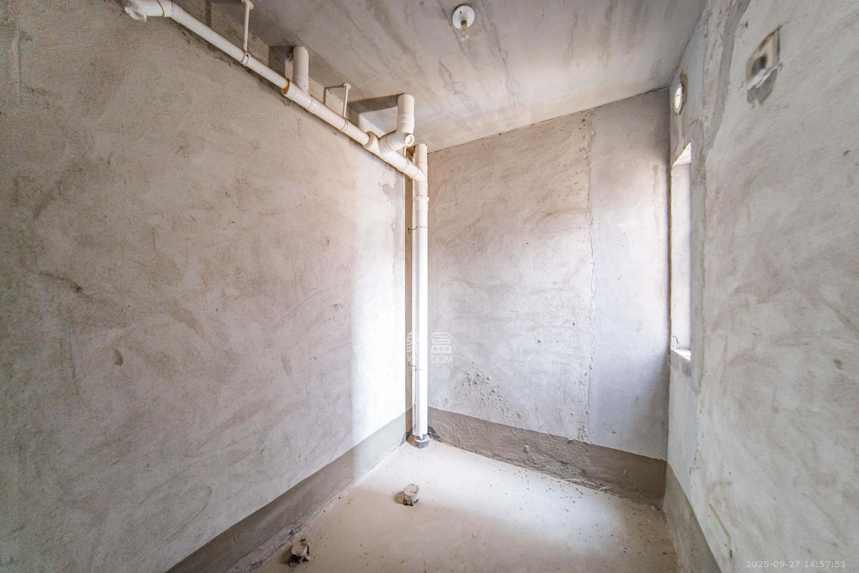 江滨家园 3室2厅1卫 50.88万 江滨家园 3室2厅1卫 50.88万卫生间