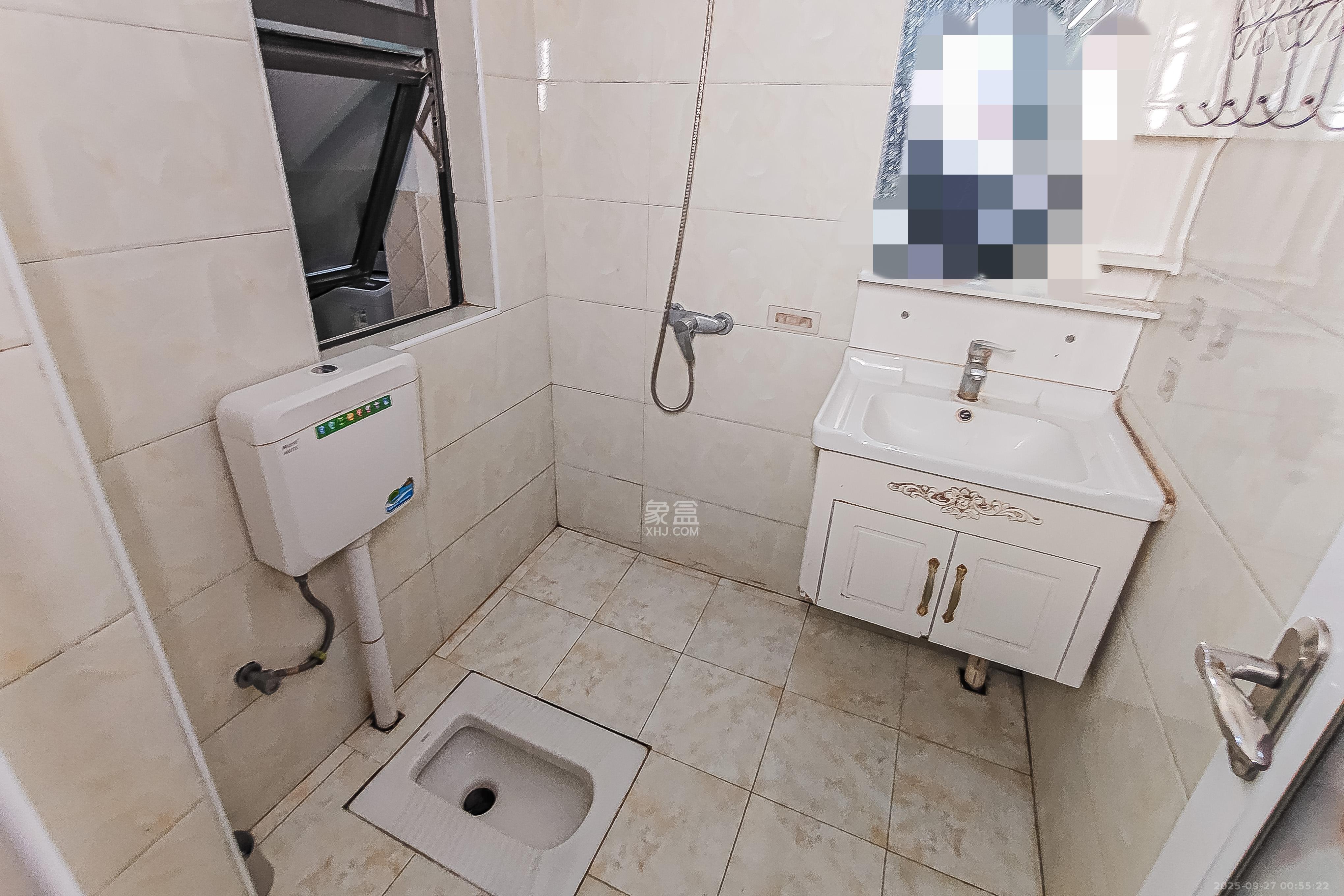 天鸿天府（天鸿中央大院）  2室1厅1卫    41.8万卫生间