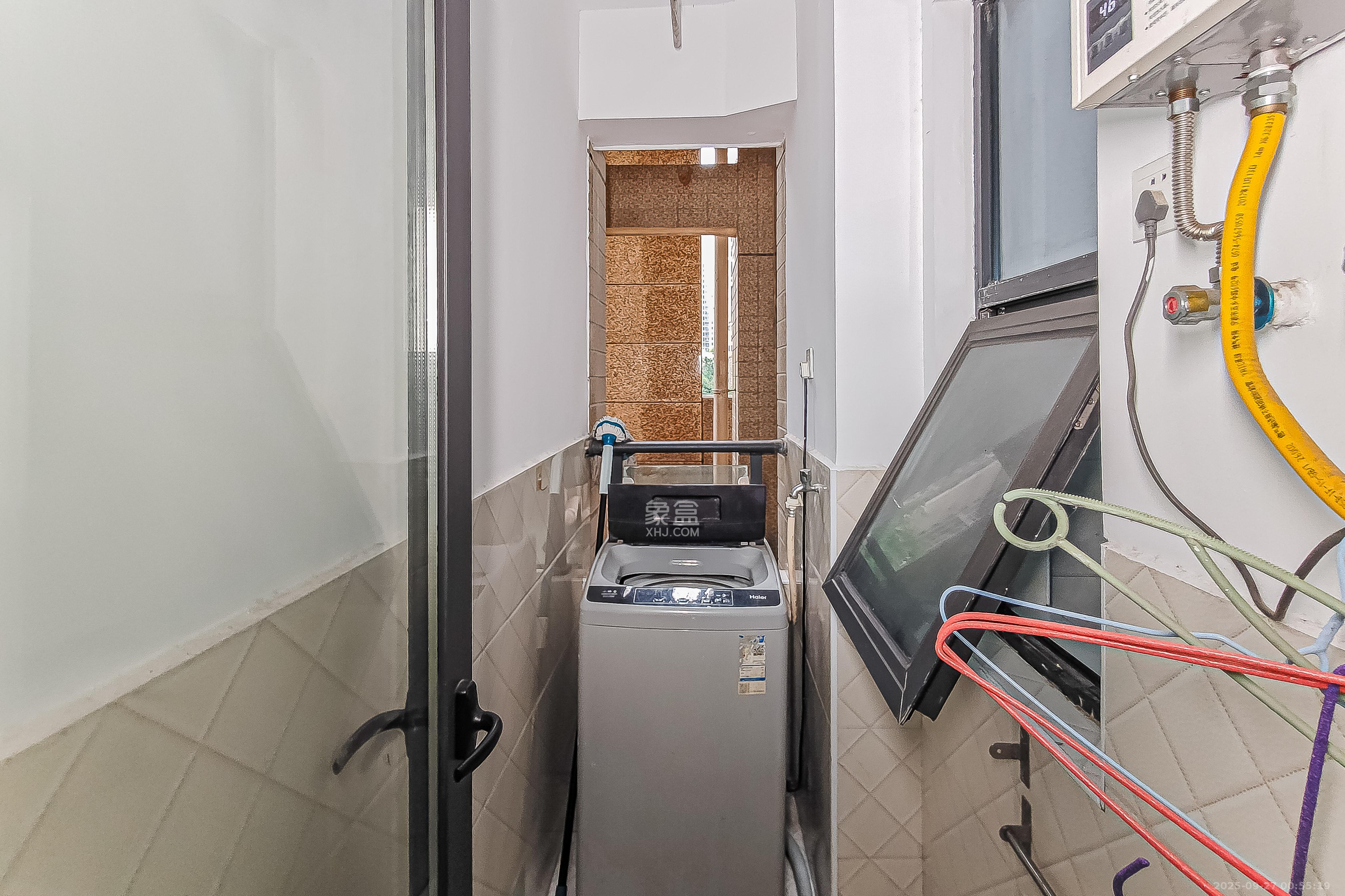 天鸿天府(天鸿中央大院)  2室1厅1卫    41.8万 天鸿天府(天鸿中央大院)  2室1厅1卫    41.8万阳台