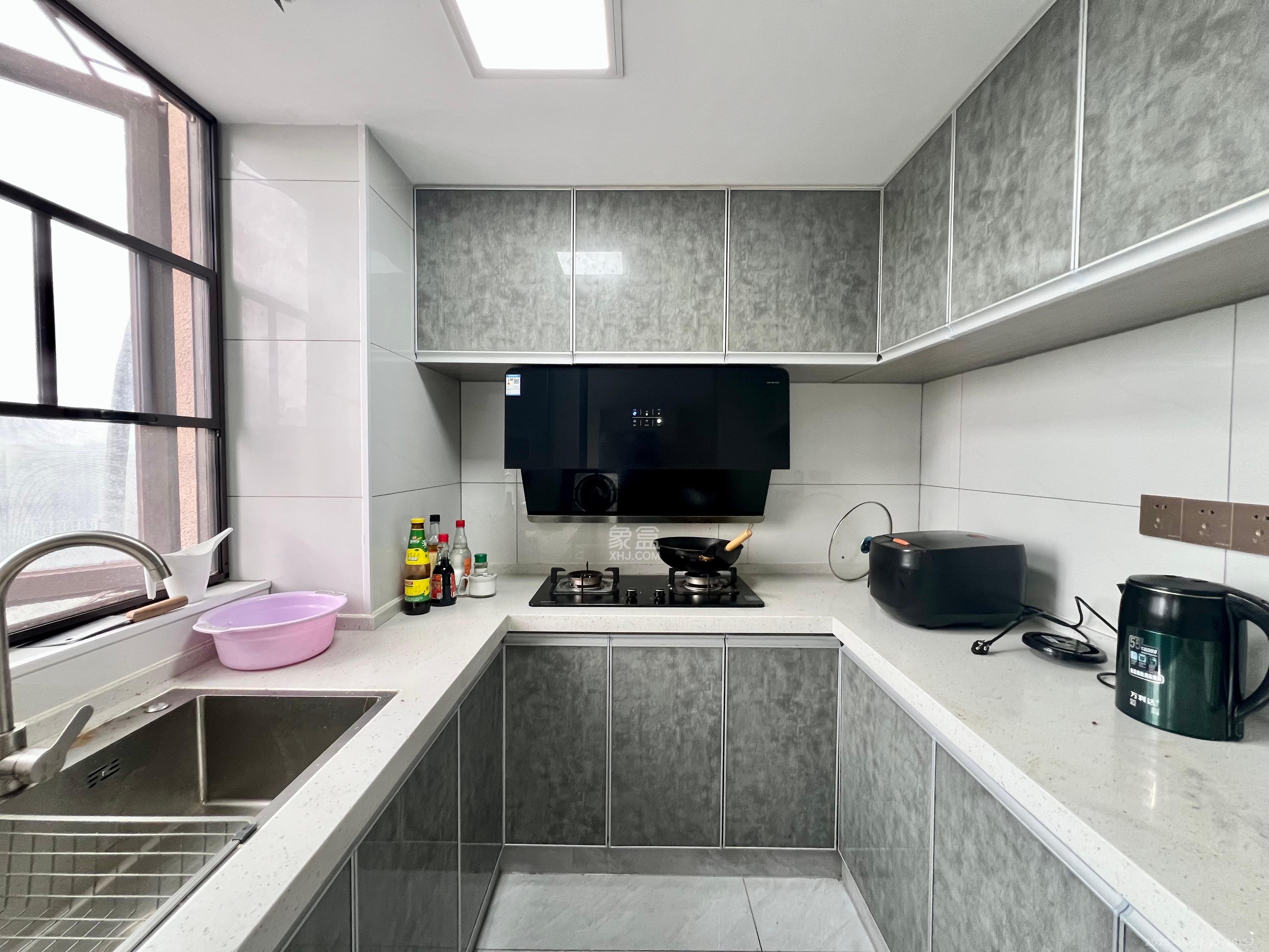 福晟钱隆国际(晟冉景苑) 2室0厅0卫 2100.0元/月 福晟钱隆国际(晟冉景苑) 2室0厅0卫 2100.0元/月室内图