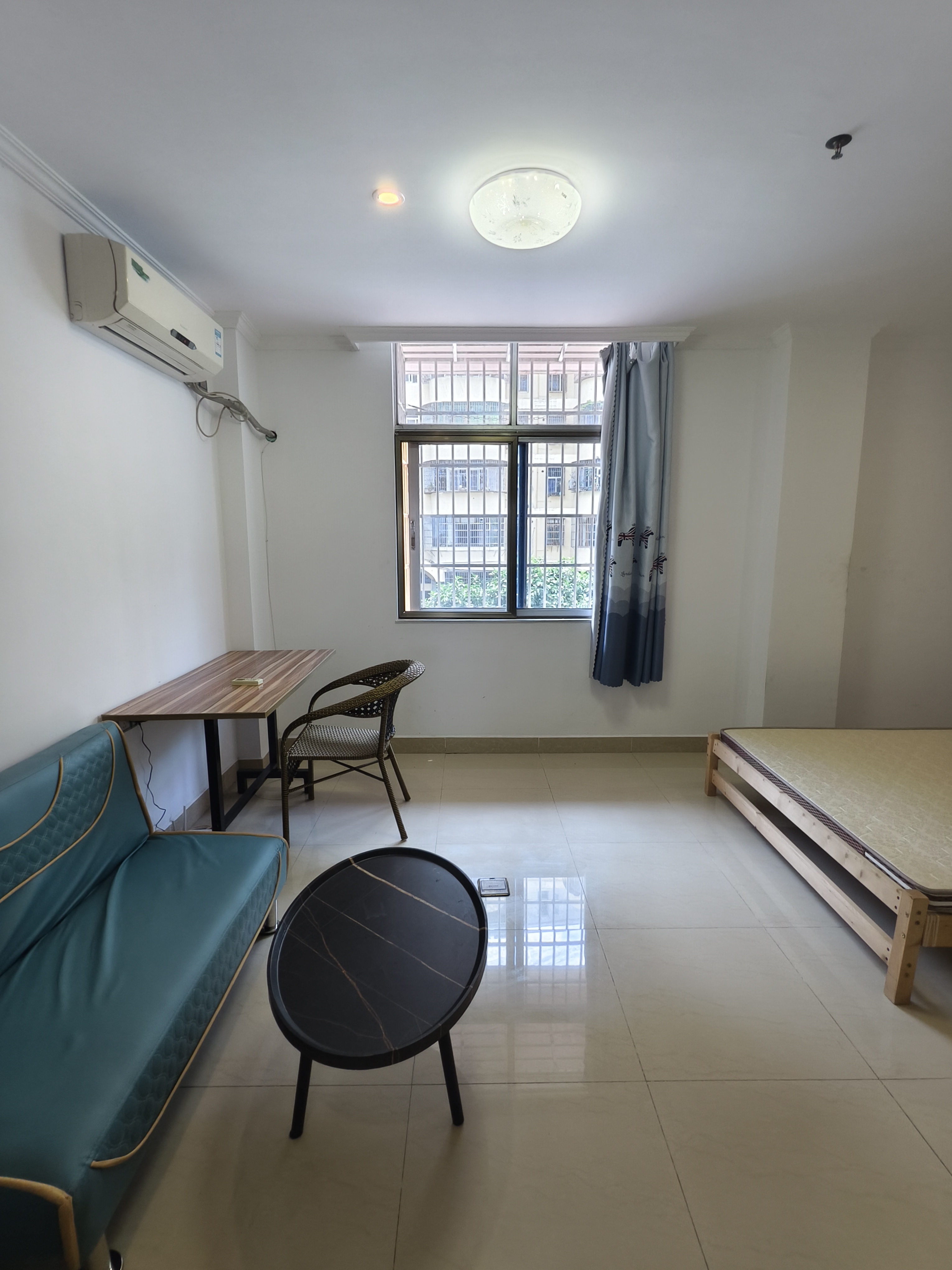 中洋大厦 1室0厅1卫 1200.0元/月 中洋大厦 1室0厅1卫 1200.0元/月室内图