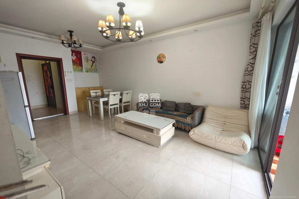 绿地之窗 3室1厅1卫 2000.0元/月 绿地之窗 3室1厅1卫 2000.0元/月室内图