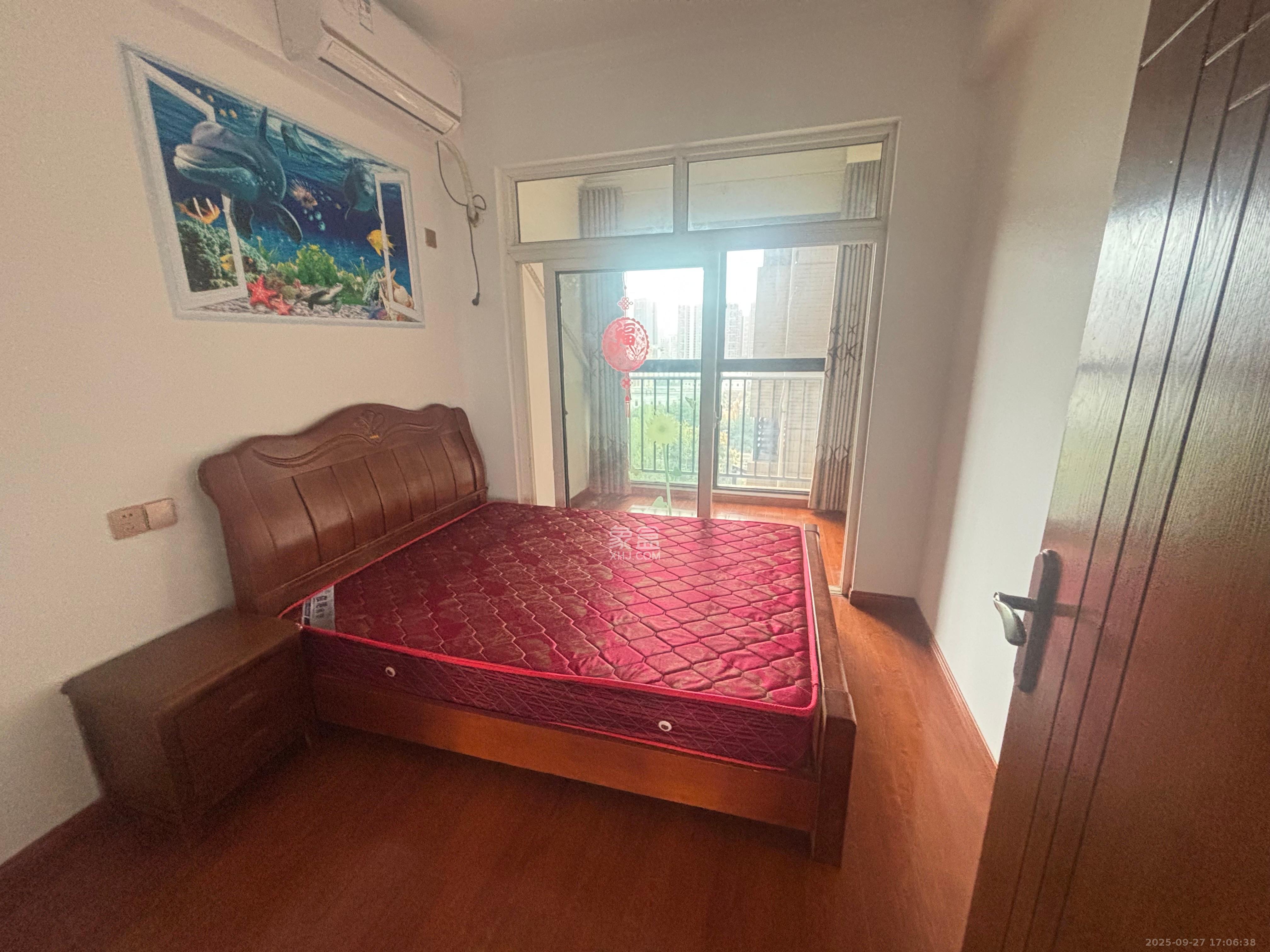 丰园城(鄱阳小区二期) 3室2厅2卫 2100.0元/月 丰园城(鄱阳小区二期) 3室2厅2卫 2100.0元/月室内图