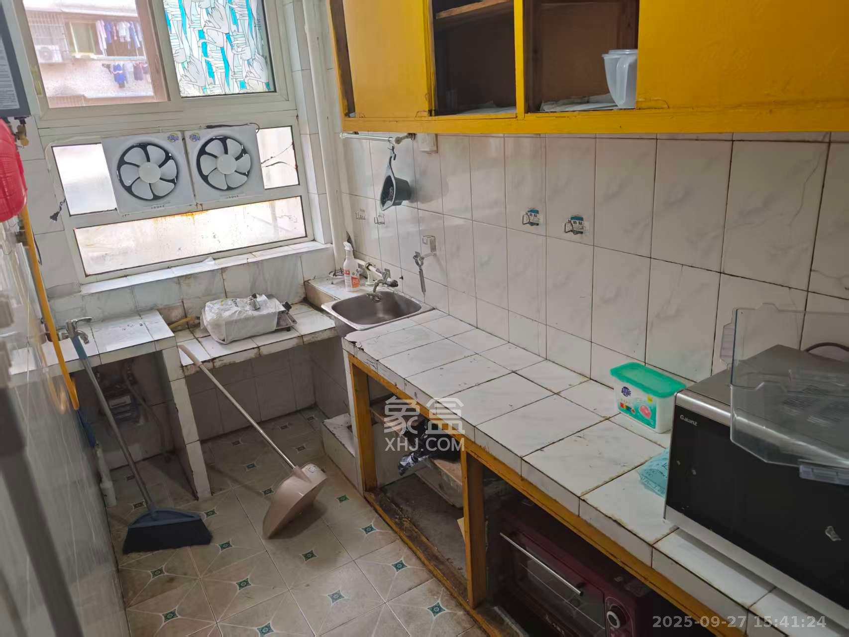 静谧园 2室1厅1卫 1400.0元/月 静谧园 2室1厅1卫 1400.0元/月室内图