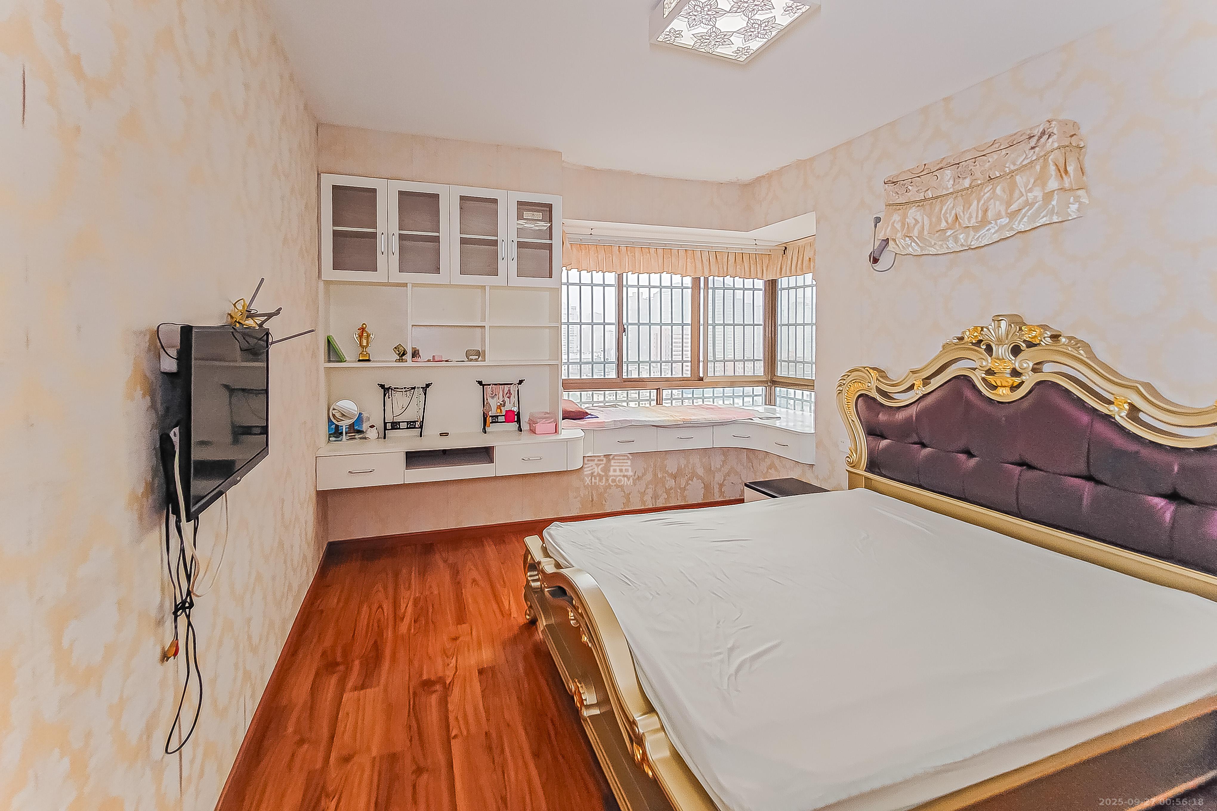 君悦紫园 2室2厅1卫 116.0万 君悦紫园 2室2厅1卫 116.0万卧室