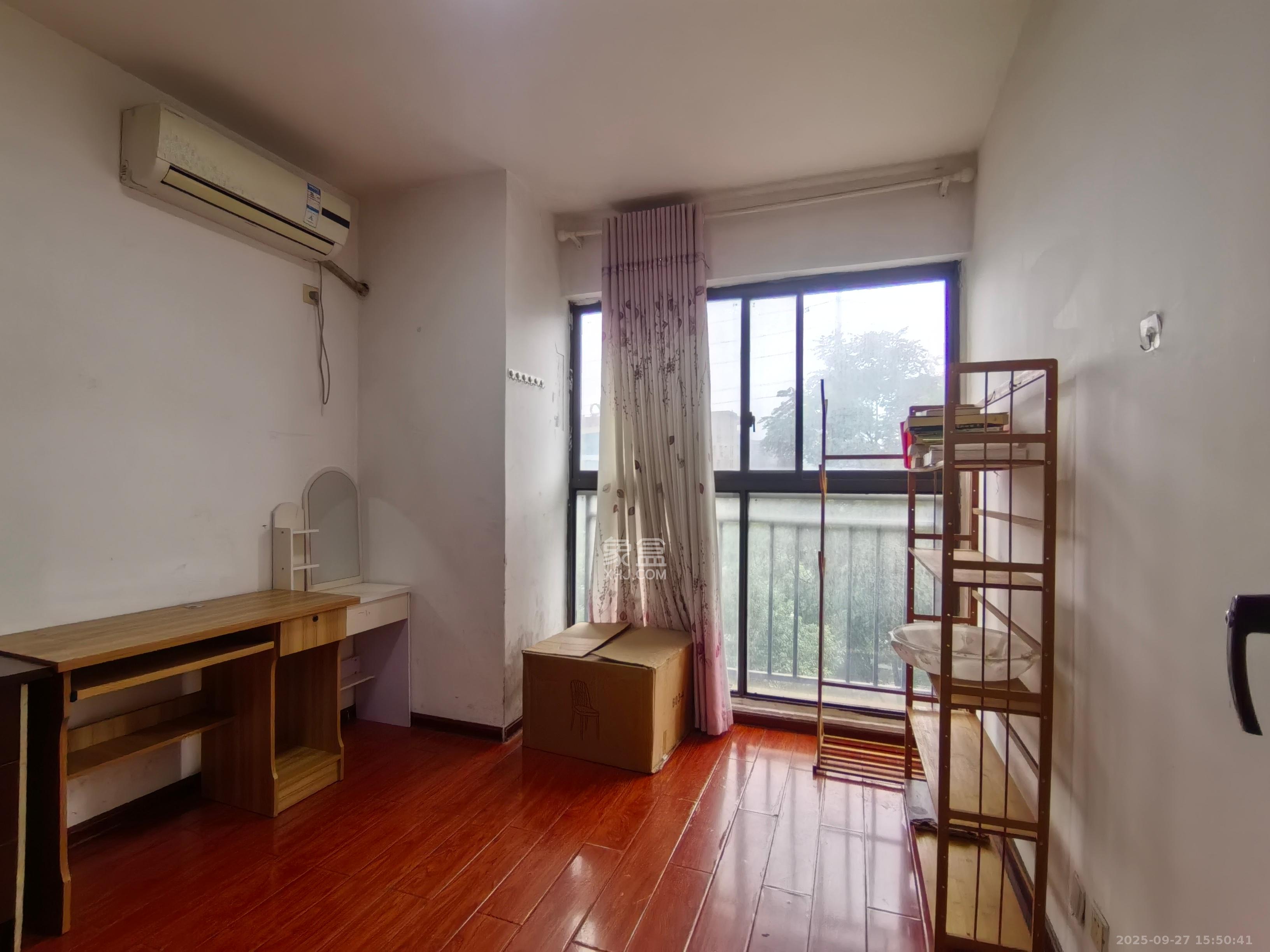 保利麓谷林语E区  3室2厅1卫    2300.0元/月室内图