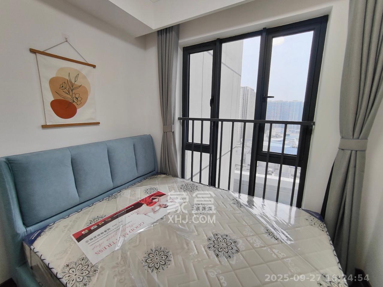 绿地长沙城际空间站(绿地新里佳苑) 4室2厅2卫 3700.0元/月 绿地长沙城际空间站(绿地新里佳苑) 4室2厅2卫 3700.0元/月室内图