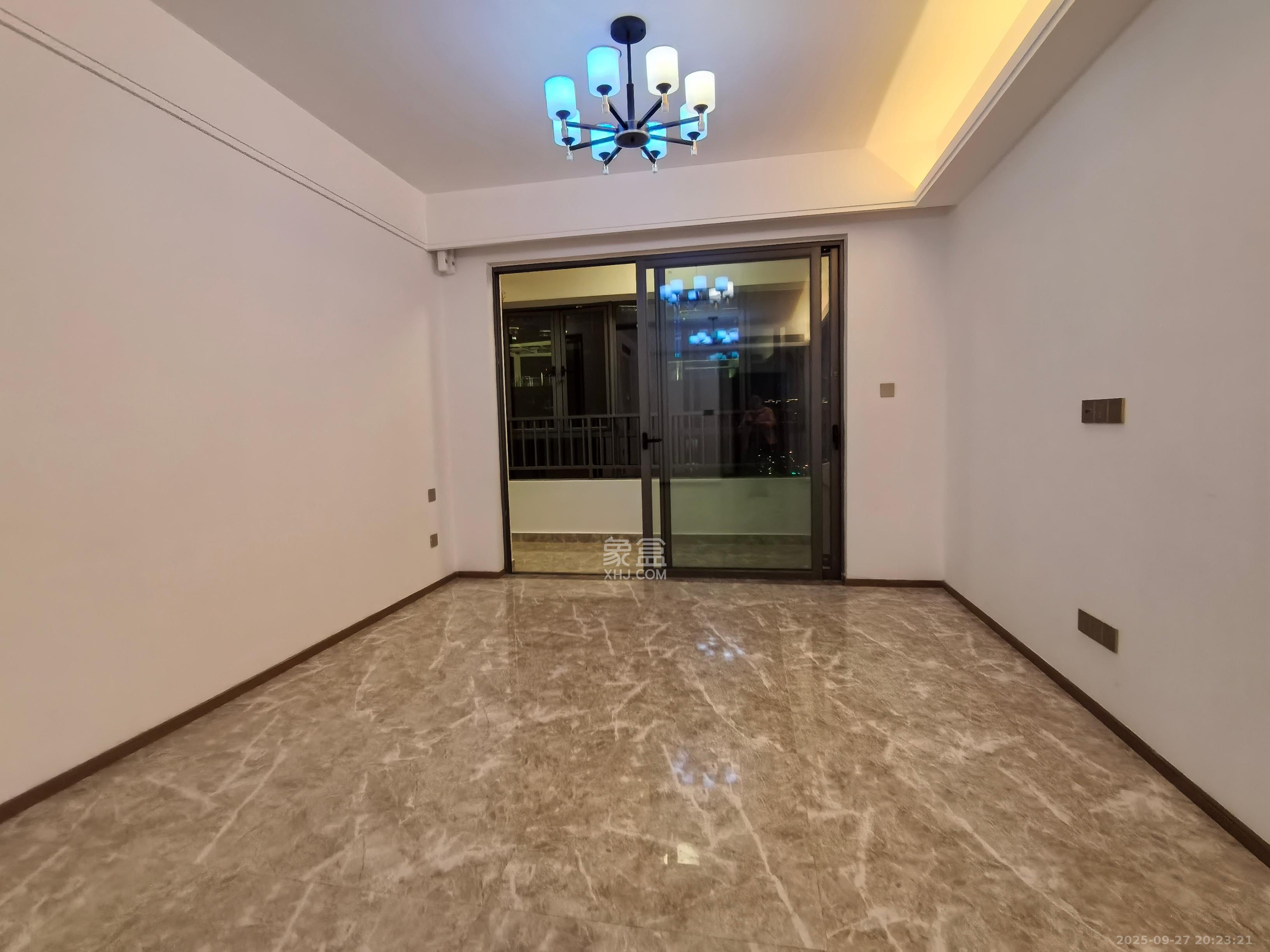 复地滨江金融中心 3室2厅2卫 3900.0元/月 复地滨江金融中心 3室2厅2卫 3900.0元/月室内图