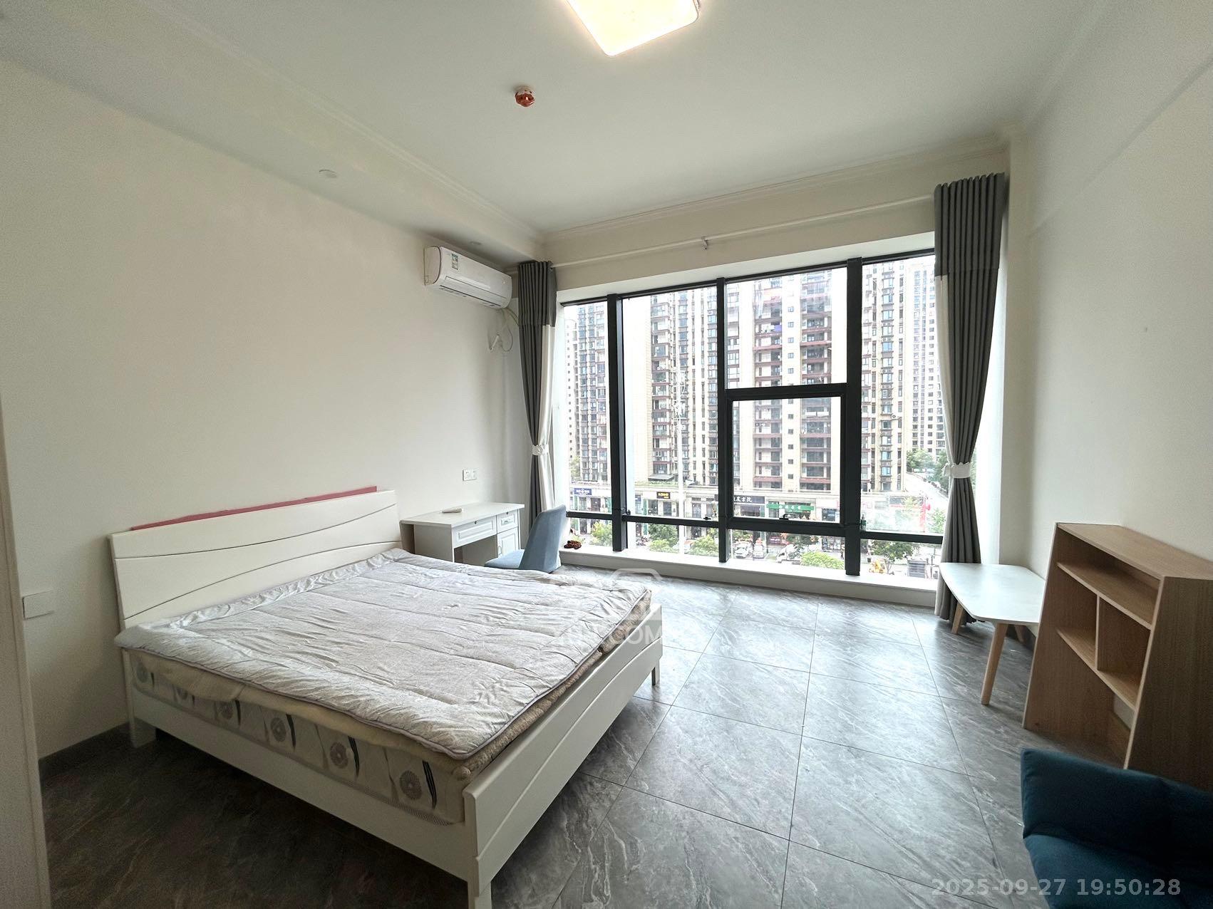 裕天国际商汇中心 1室0厅0卫 1200.0元/月 裕天国际商汇中心 1室0厅0卫 1200.0元/月室内图