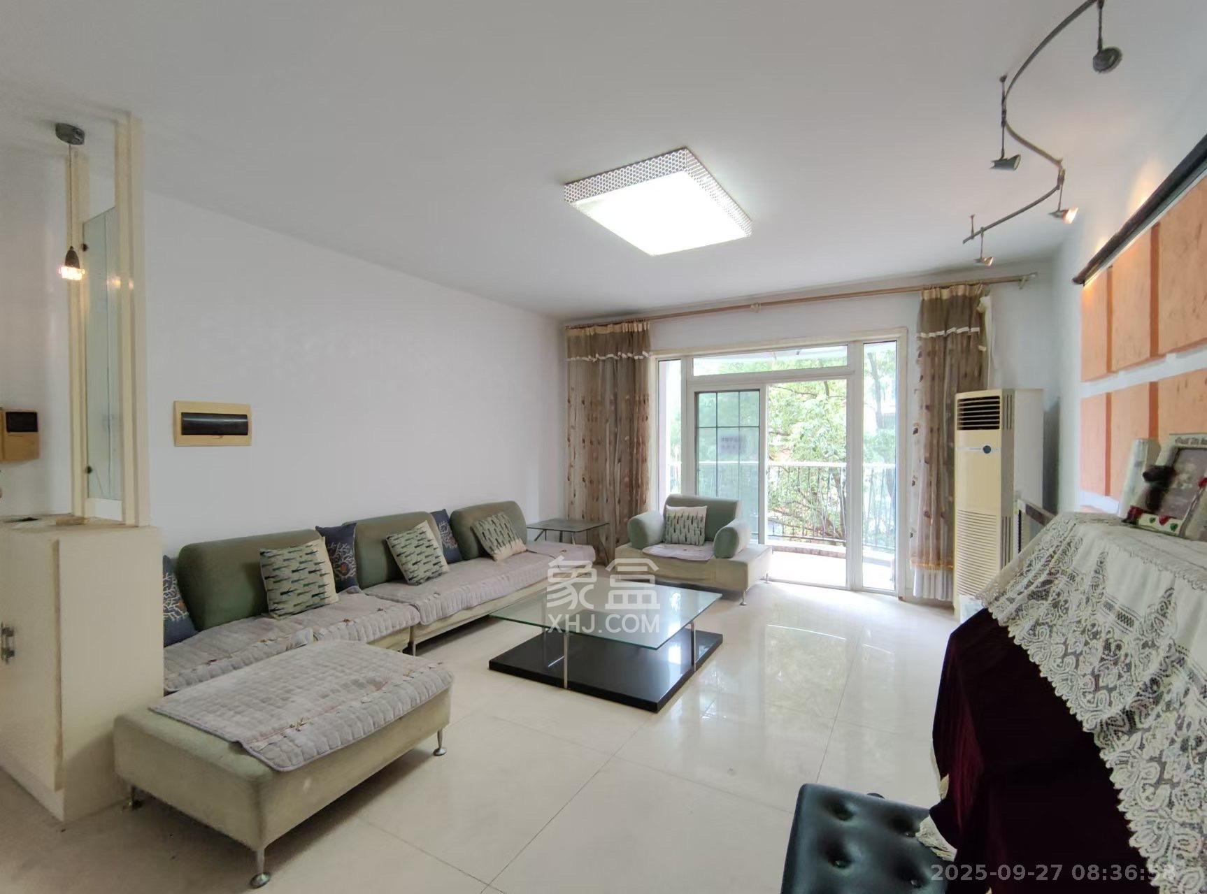 鸿铭中心 3室2厅2卫 3800.0元/月 鸿铭中心 3室2厅2卫 3800.0元/月室内图