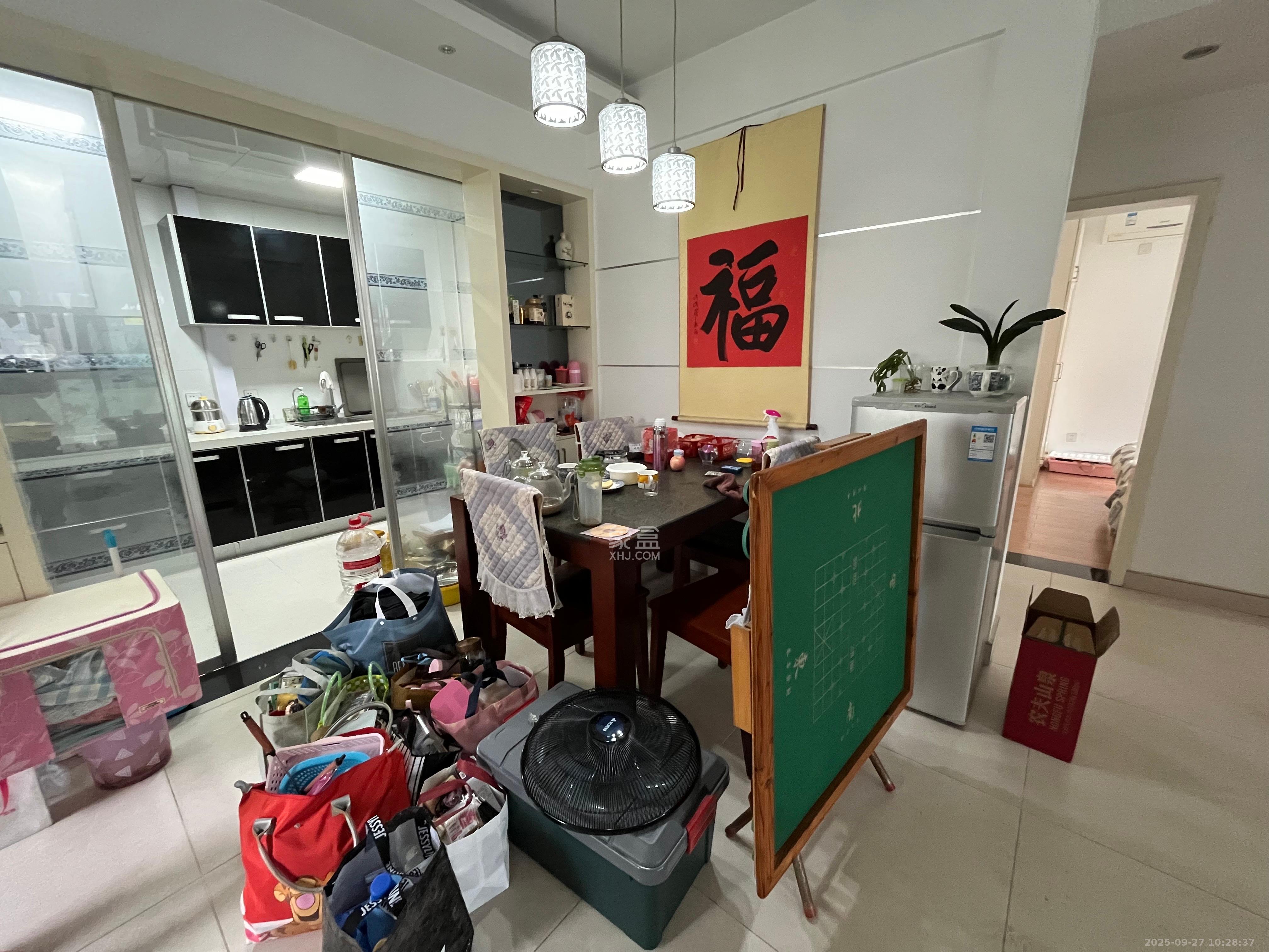 湘麓国际  3室2厅2卫    2700.0元/月室内图