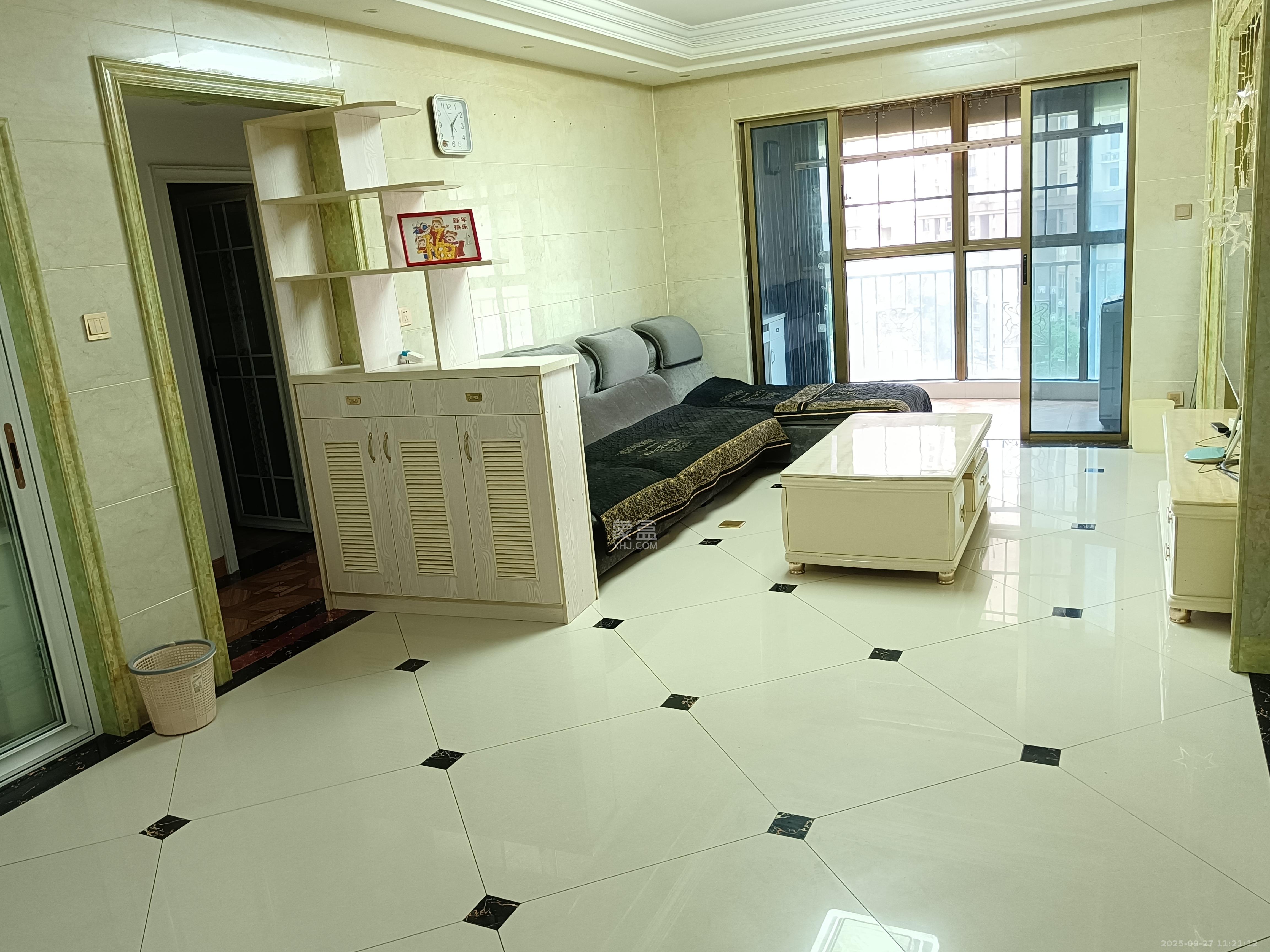 江山帝景哈佛  3室2厅2卫    2100.0元/月 江山帝景哈佛  3室2厅2卫    2100.0元/月