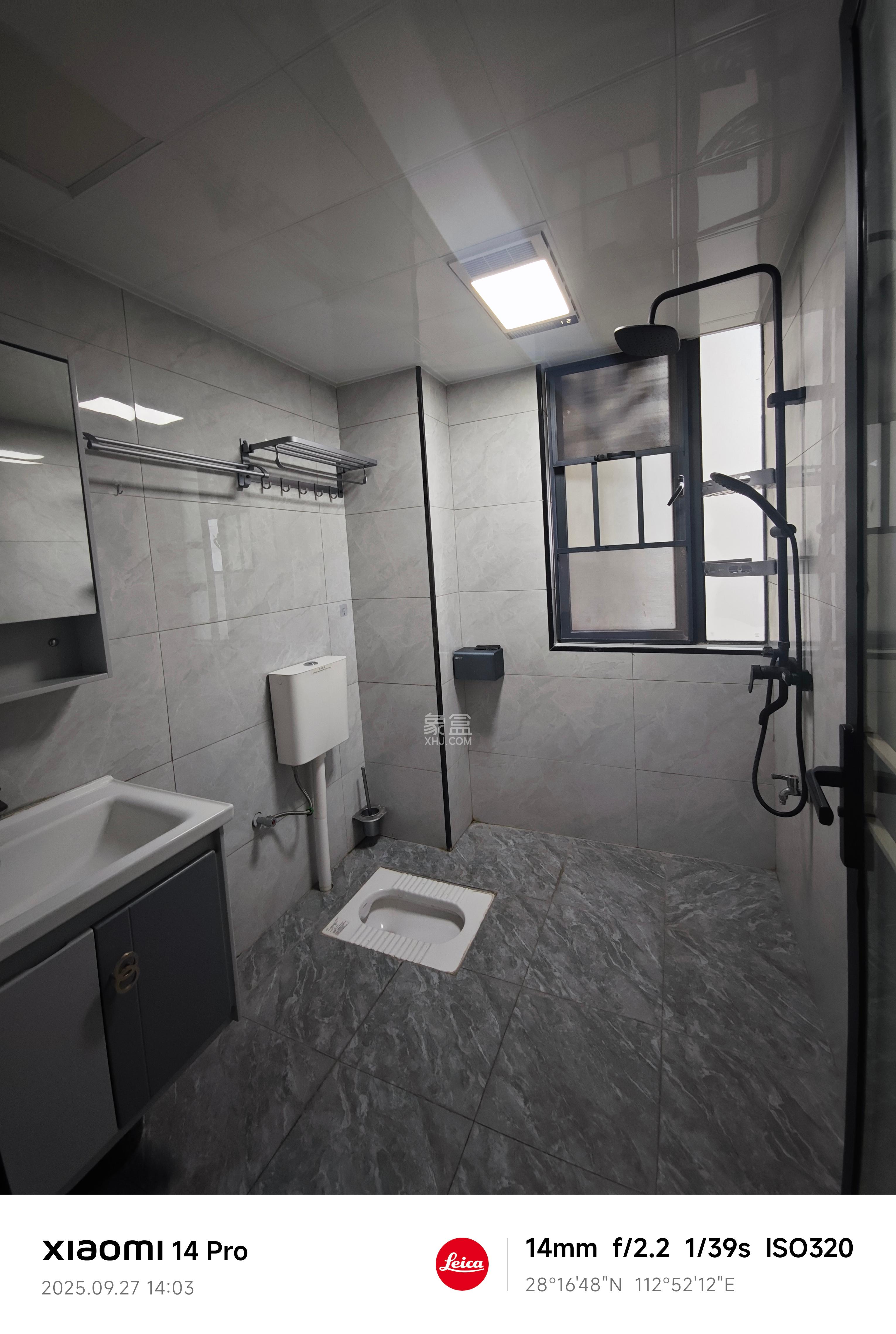 华城城市广场 3室2厅2卫 2000.0元/月 华城城市广场 3室2厅2卫 2000.0元/月室内图