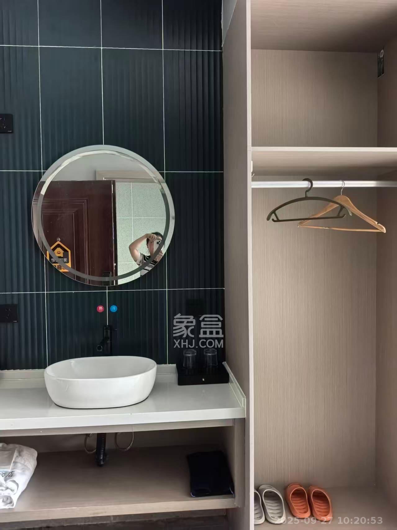 振业城三期  1室1厅1卫    1400.0元/月室内图