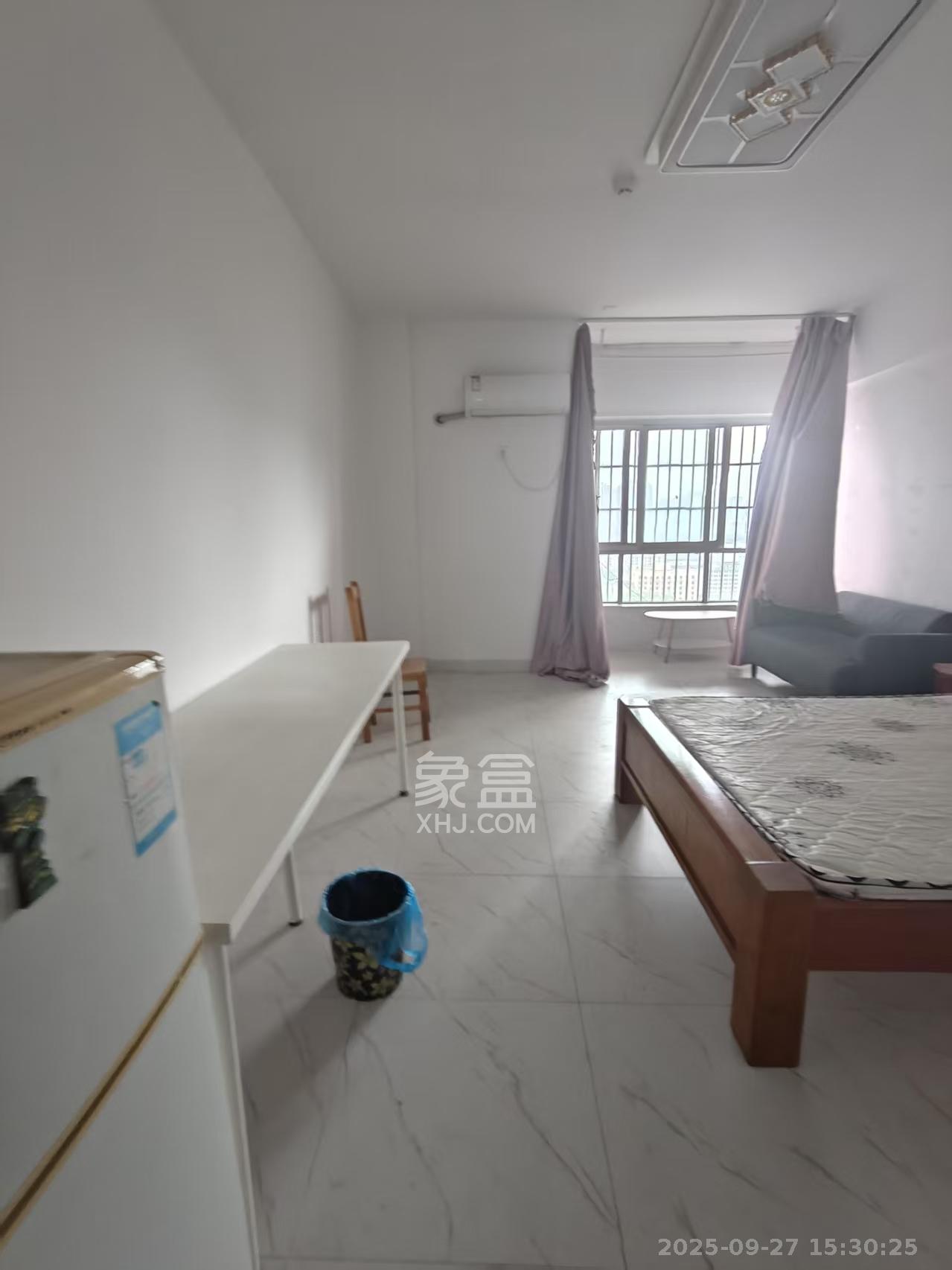 锦华时代 1室1厅1卫 1200.0元/月 锦华时代 1室1厅1卫 1200.0元/月室内图