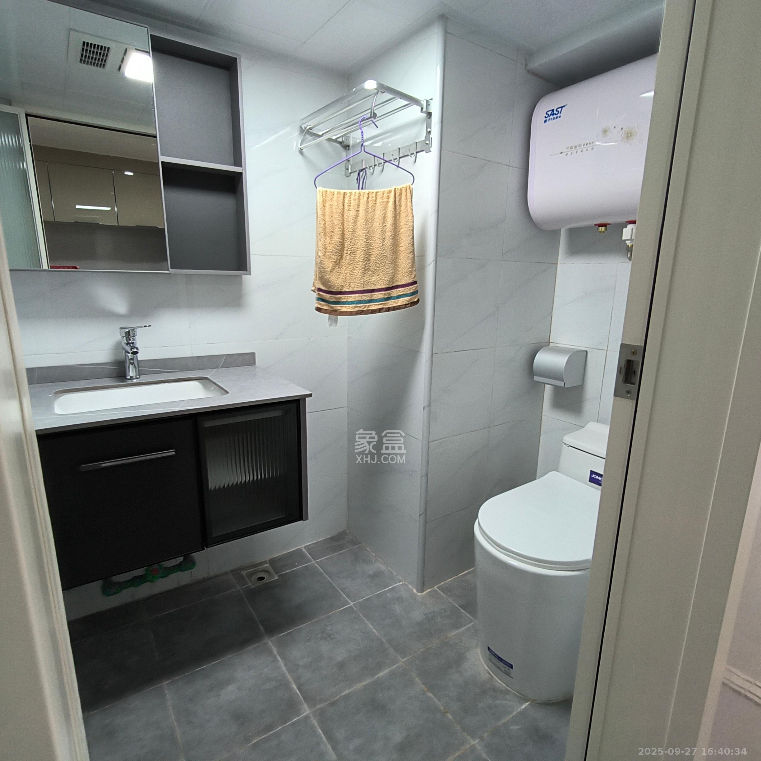 新城悦隽 2室1厅1卫 1600.0元/月 新城悦隽 2室1厅1卫 1600.0元/月室内图