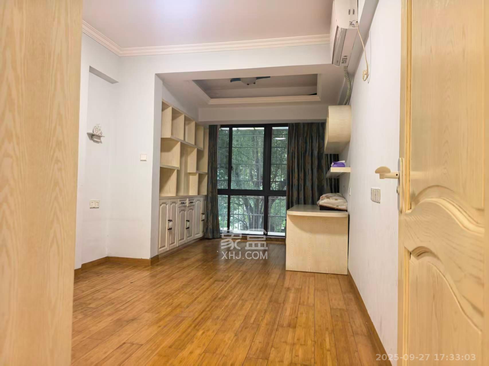 嘉宇盛世华章 4室2厅1卫 5000.0元/月 嘉宇盛世华章 4室2厅1卫 5000.0元/月室内图