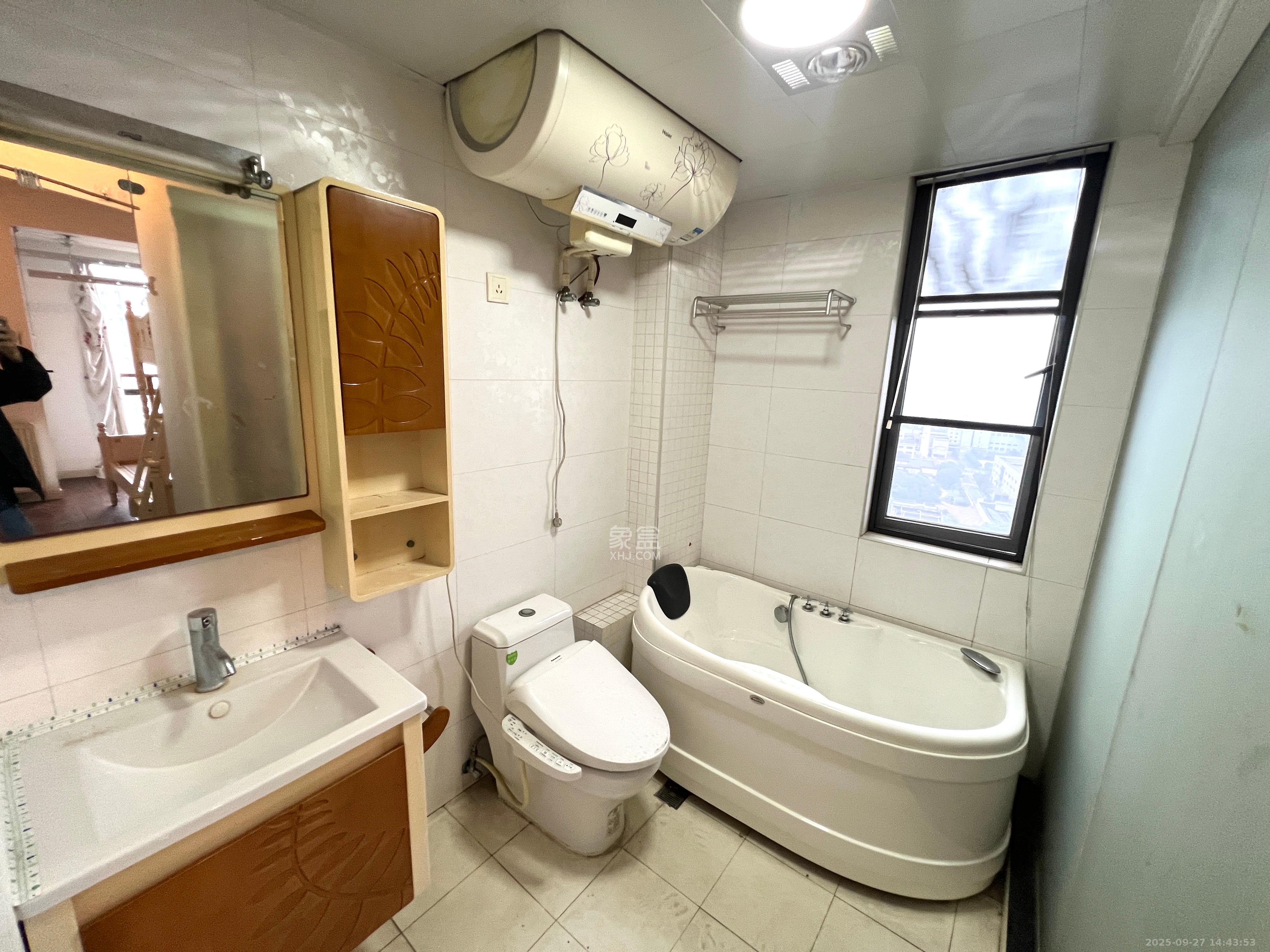 万博汇 3室2厅2卫 3500.0元/月 万博汇 3室2厅2卫 3500.0元/月室内图