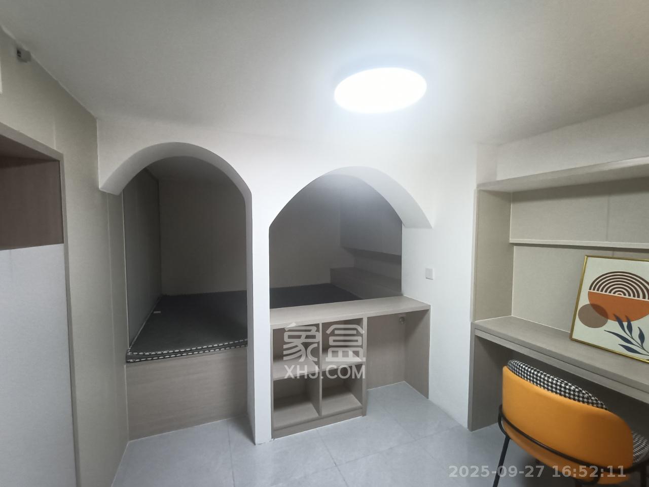 卓越中寰 2室1厅1卫 2600.0元/月 卓越中寰 2室1厅1卫 2600.0元/月室内图