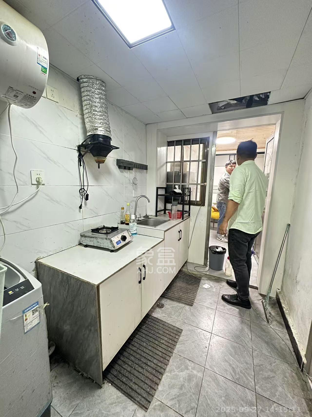 向韶村  1室0厅0卫   1400.00元/月室内图