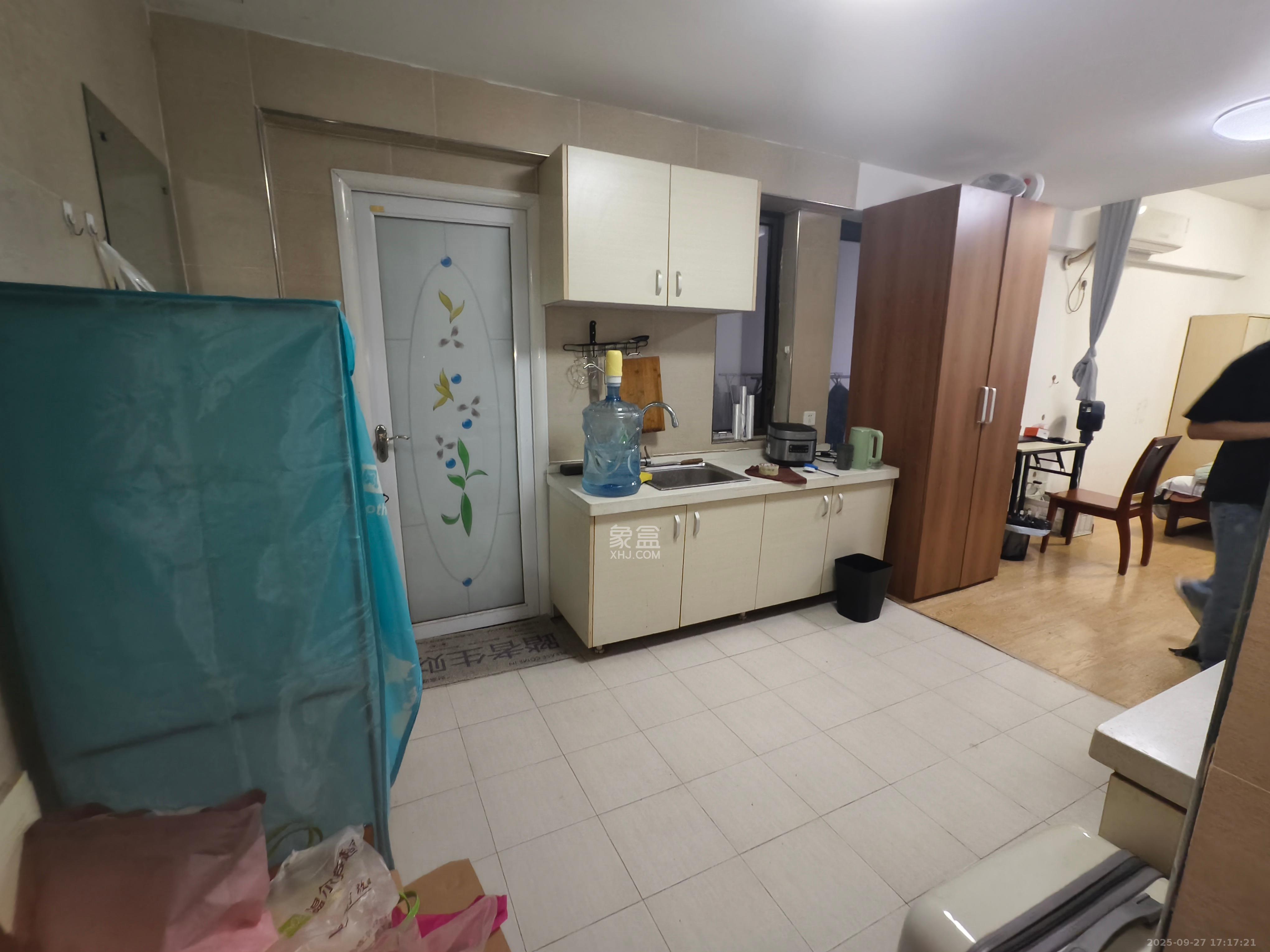 绿地公馆（绿地名邸）  1室1厅1卫    1200.0元/月户型图