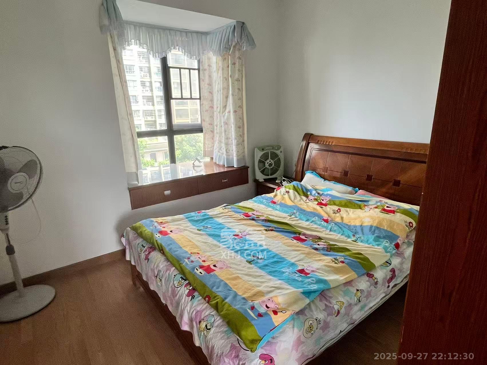 天元涉外桃园  4室2厅2卫    3000.0元/月室内图