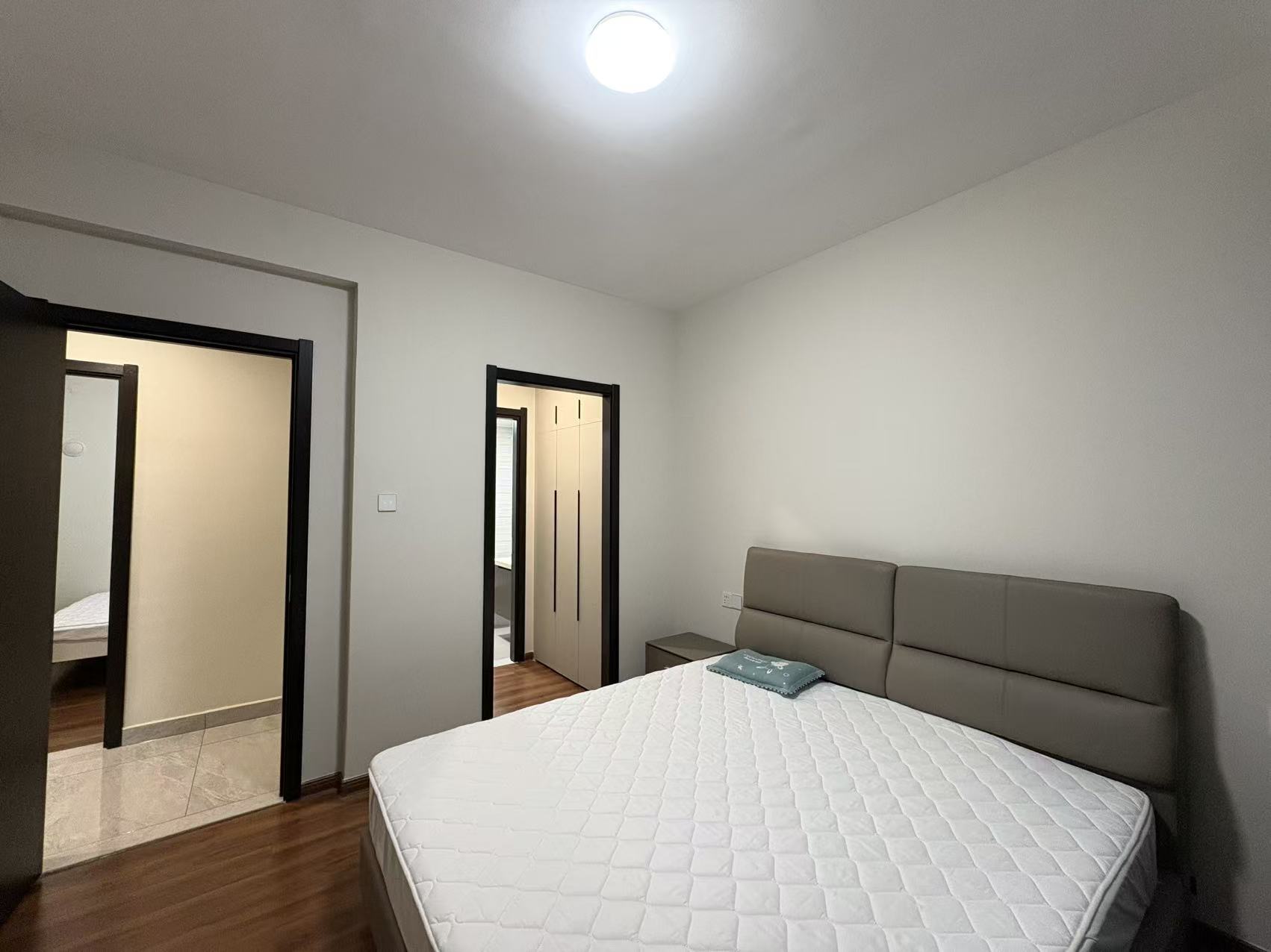 蓝溪谷 4室2厅2卫 85.0万 蓝溪谷 4室2厅2卫 85.0万室内图