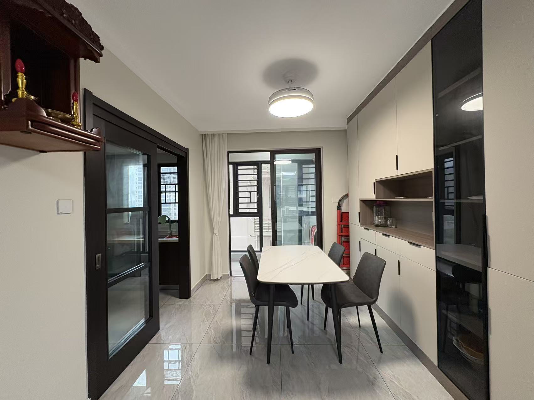 蓝溪谷 4室2厅2卫 85.0万 蓝溪谷 4室2厅2卫 85.0万室内图