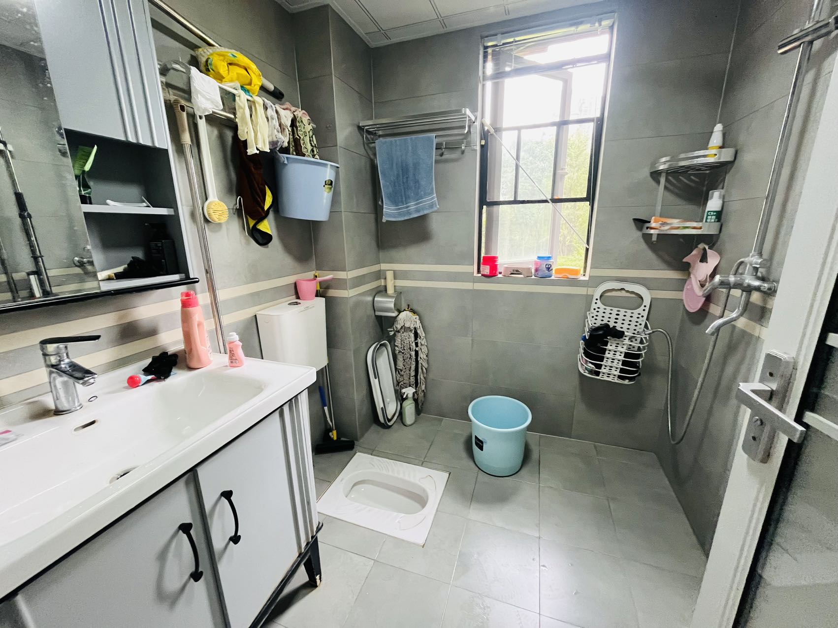 中建江湾壹号 4室2厅2卫 95.0万 中建江湾壹号 4室2厅2卫 95.0万室内图