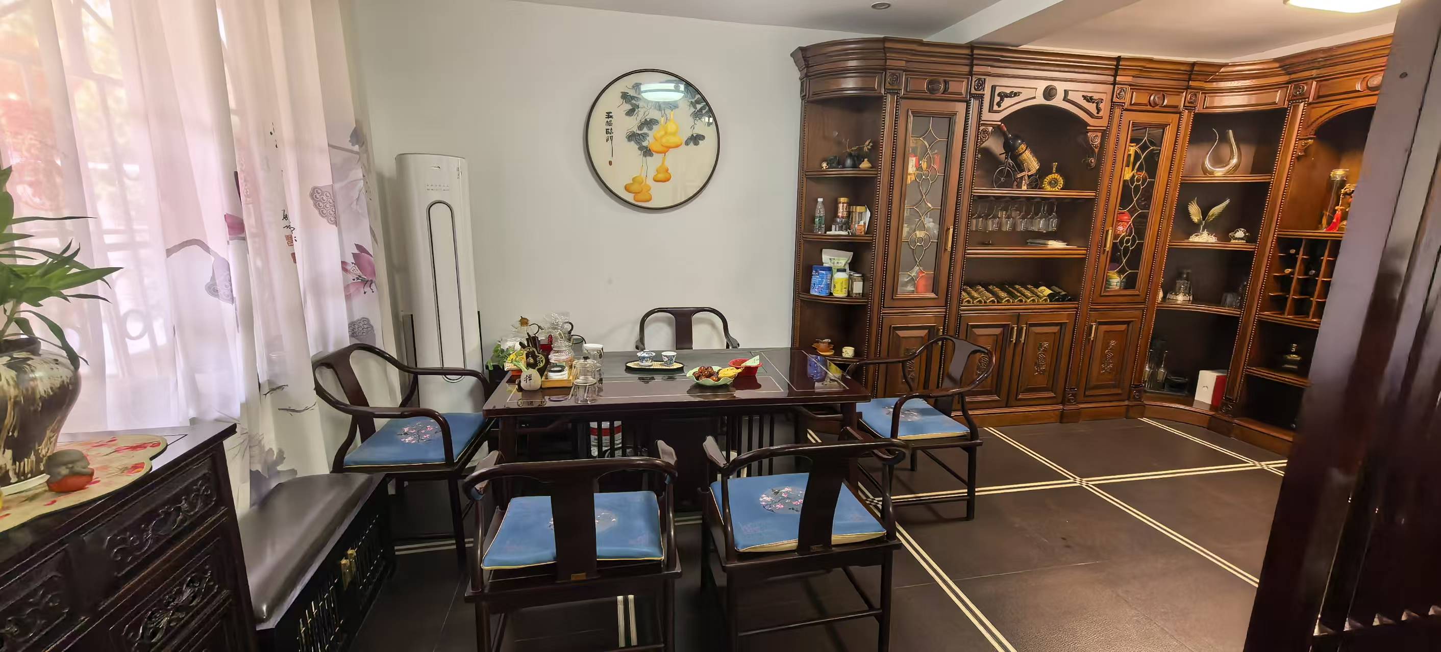 庭院小区 6室2厅1卫 198.0万 庭院小区 6室2厅1卫 198.0万室内图