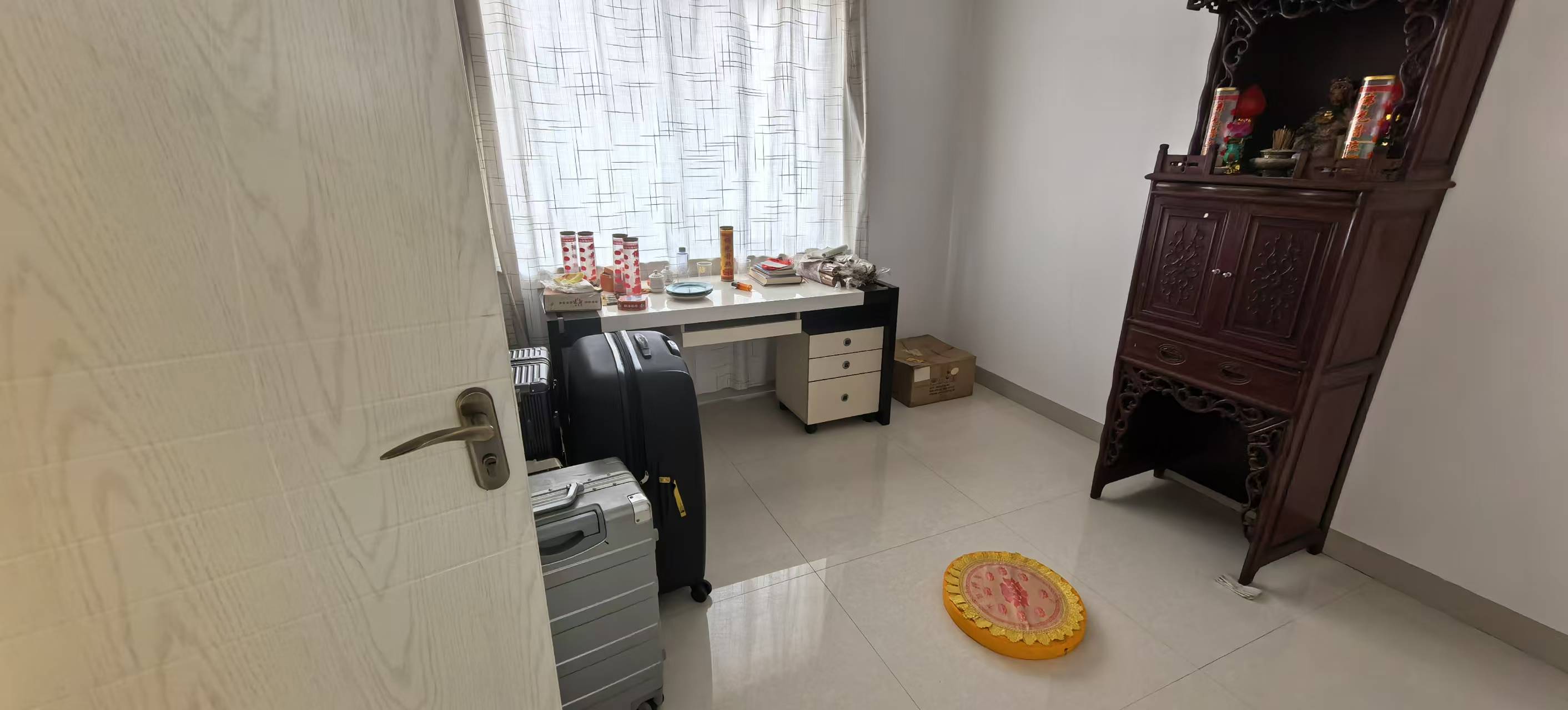 庭院小区  6室2厅1卫    198.0万室内图