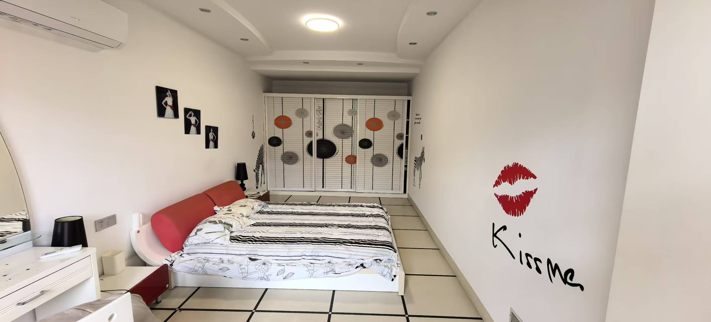 庭院小区  6室2厅1卫    198.0万室内图