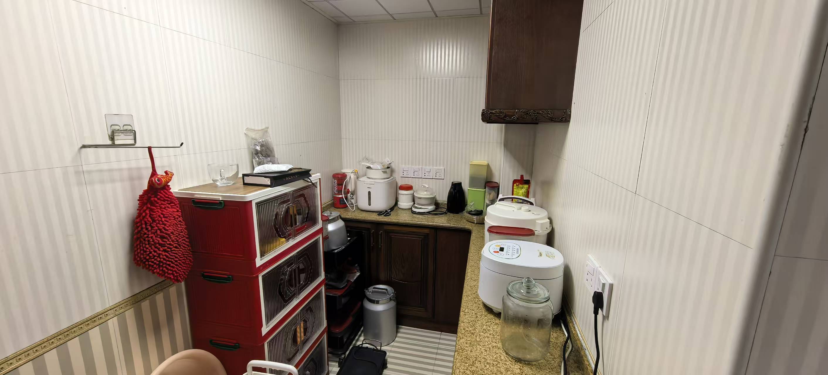 庭院小区  6室2厅1卫    198.0万室内图