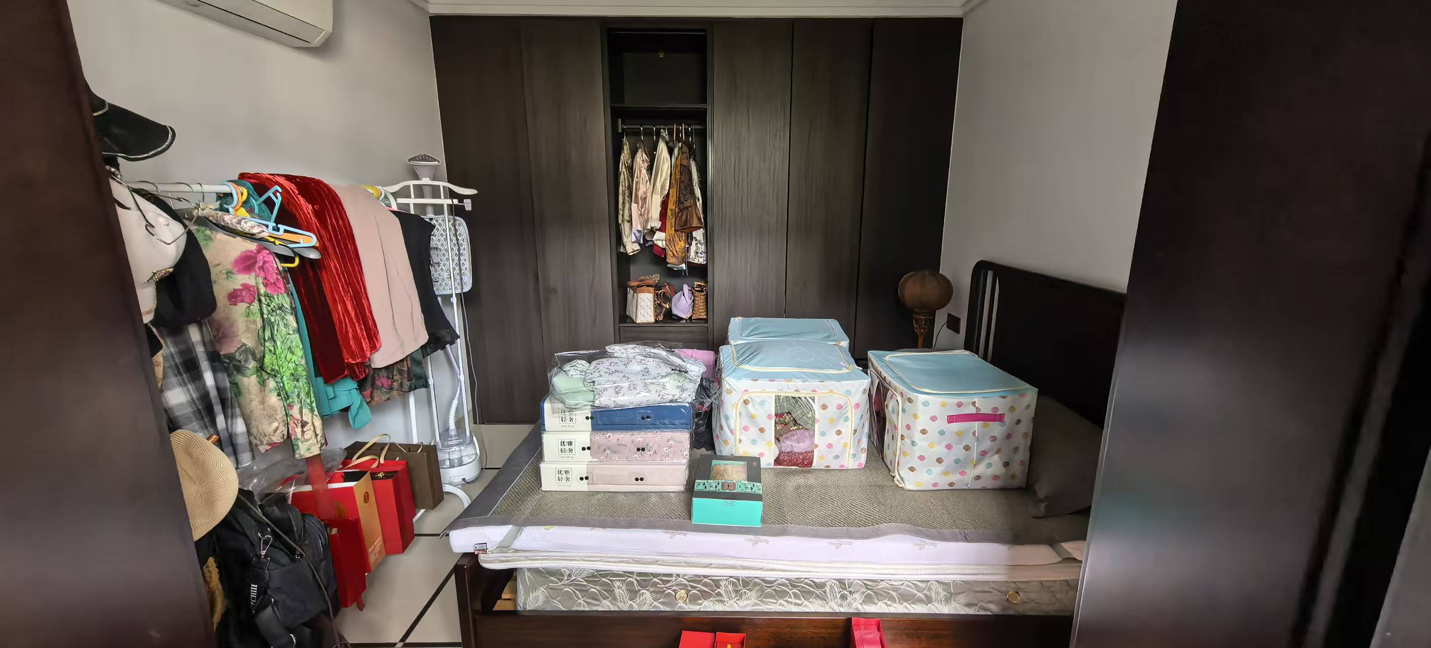 庭院小区 6室2厅1卫 198.0万 庭院小区 6室2厅1卫 198.0万室内图