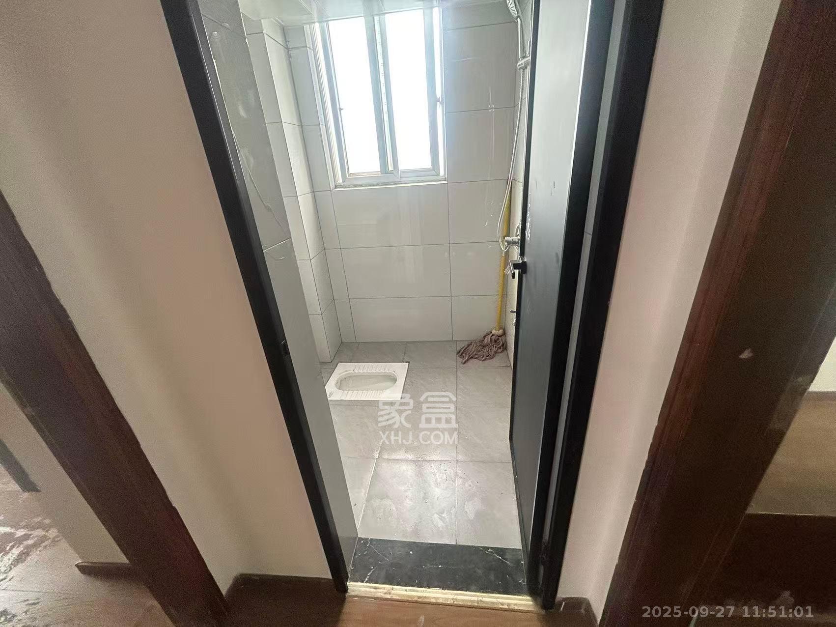 滨湖嘉园（湖滨小区）  2室2厅1卫    2800.0元/月室内图