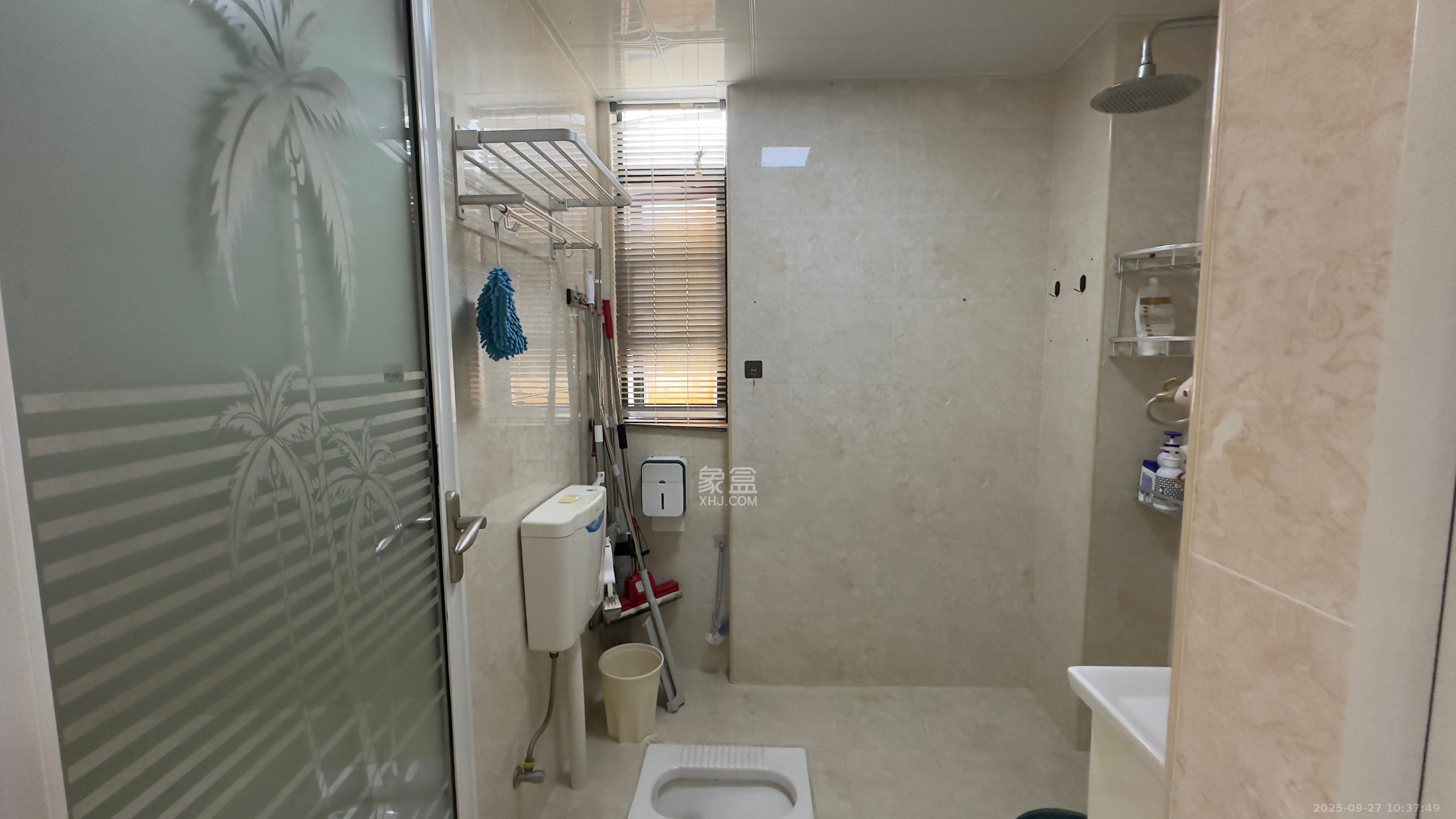 碧桂园公园壹号(凯怡茗苑) 2室2厅1卫 1600.0元/月 碧桂园公园壹号(凯怡茗苑) 2室2厅1卫 1600.0元/月室内图