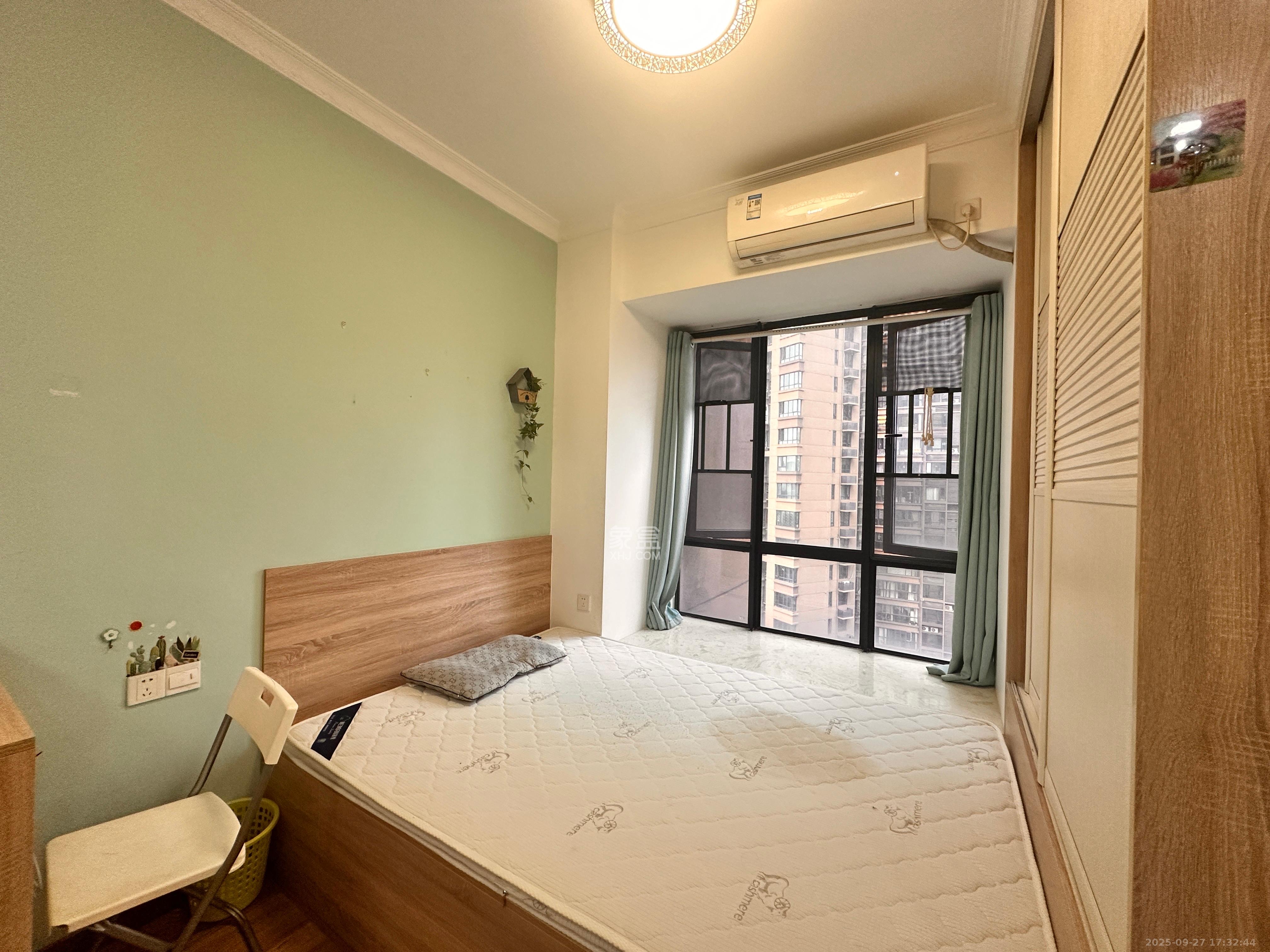 荣悦台 1室1厅1卫 1800.0元/月 荣悦台 1室1厅1卫 1800.0元/月室内图