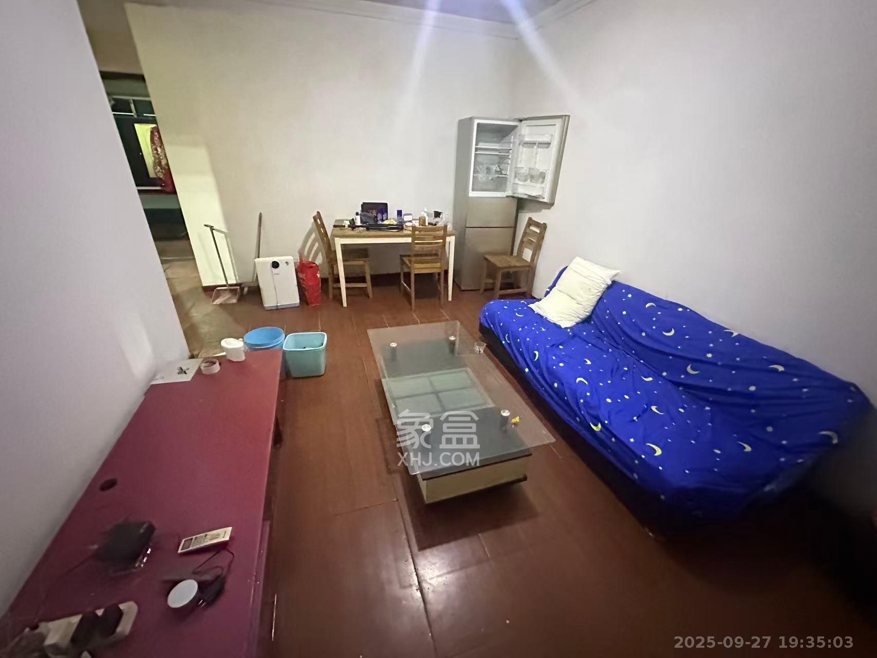 广厦新村 2室1厅1卫 1400.0元/月 广厦新村 2室1厅1卫 1400.0元/月室内图