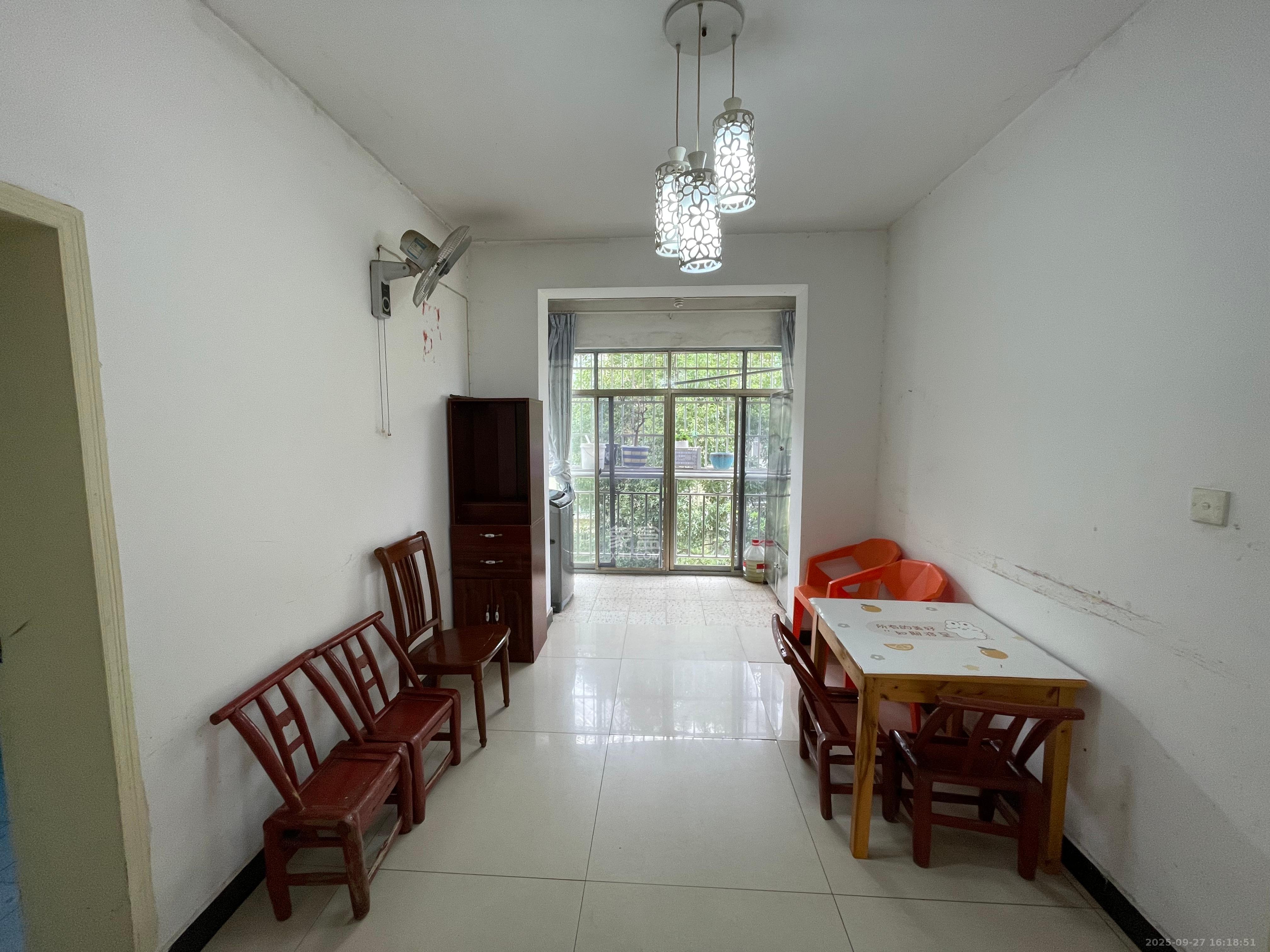 金峰小区北院(七里营社区) 3室2厅1卫 1800.0元/月 金峰小区北院(七里营社区) 3室2厅1卫 1800.0元/月室内图