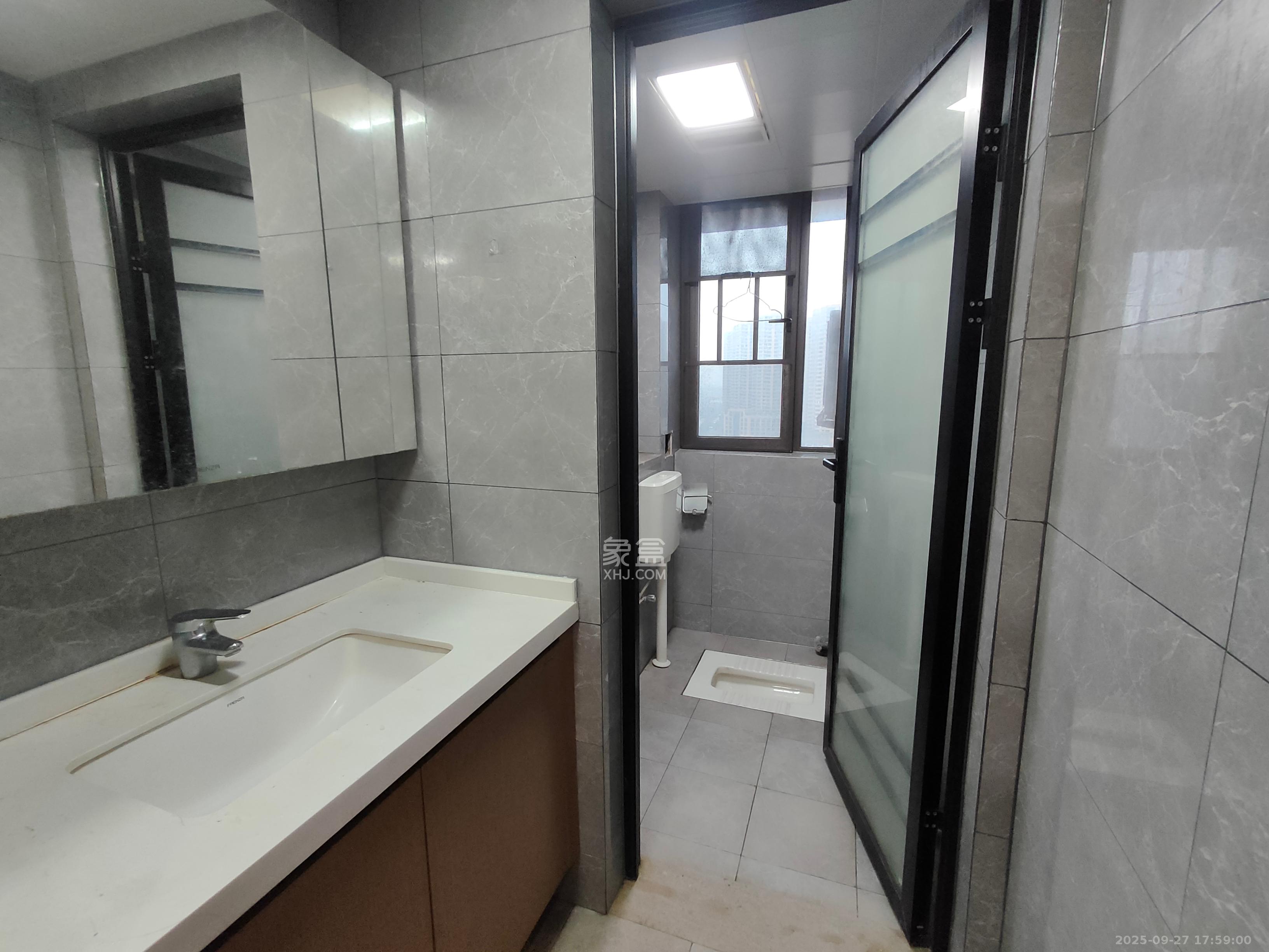 润和美郡(润和紫郡五期) 4室2厅2卫 2500.0元/月 润和美郡(润和紫郡五期) 4室2厅2卫 2500.0元/月室内图