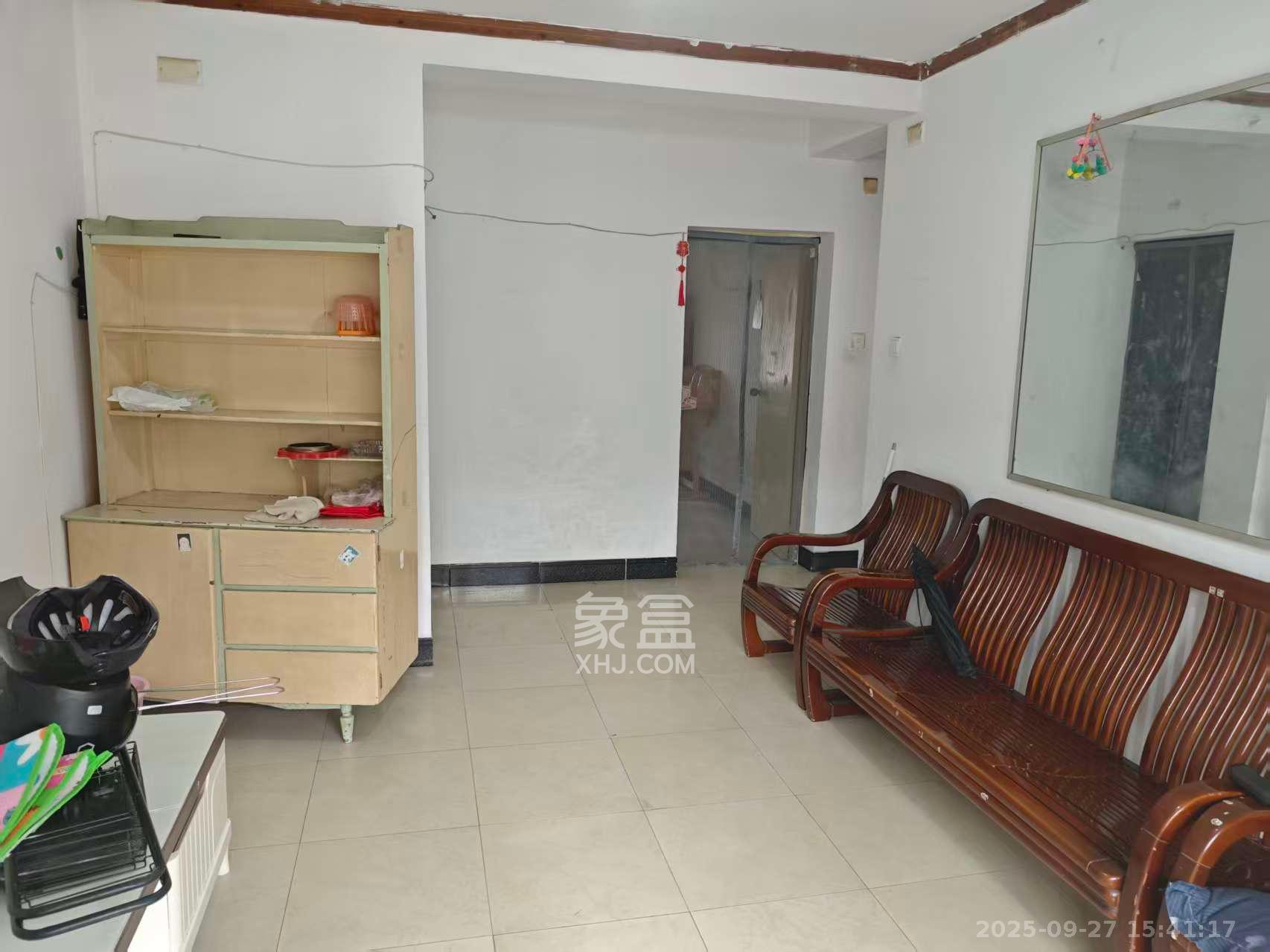 静谧园 2室1厅1卫 1400.0元/月 静谧园 2室1厅1卫 1400.0元/月室内图