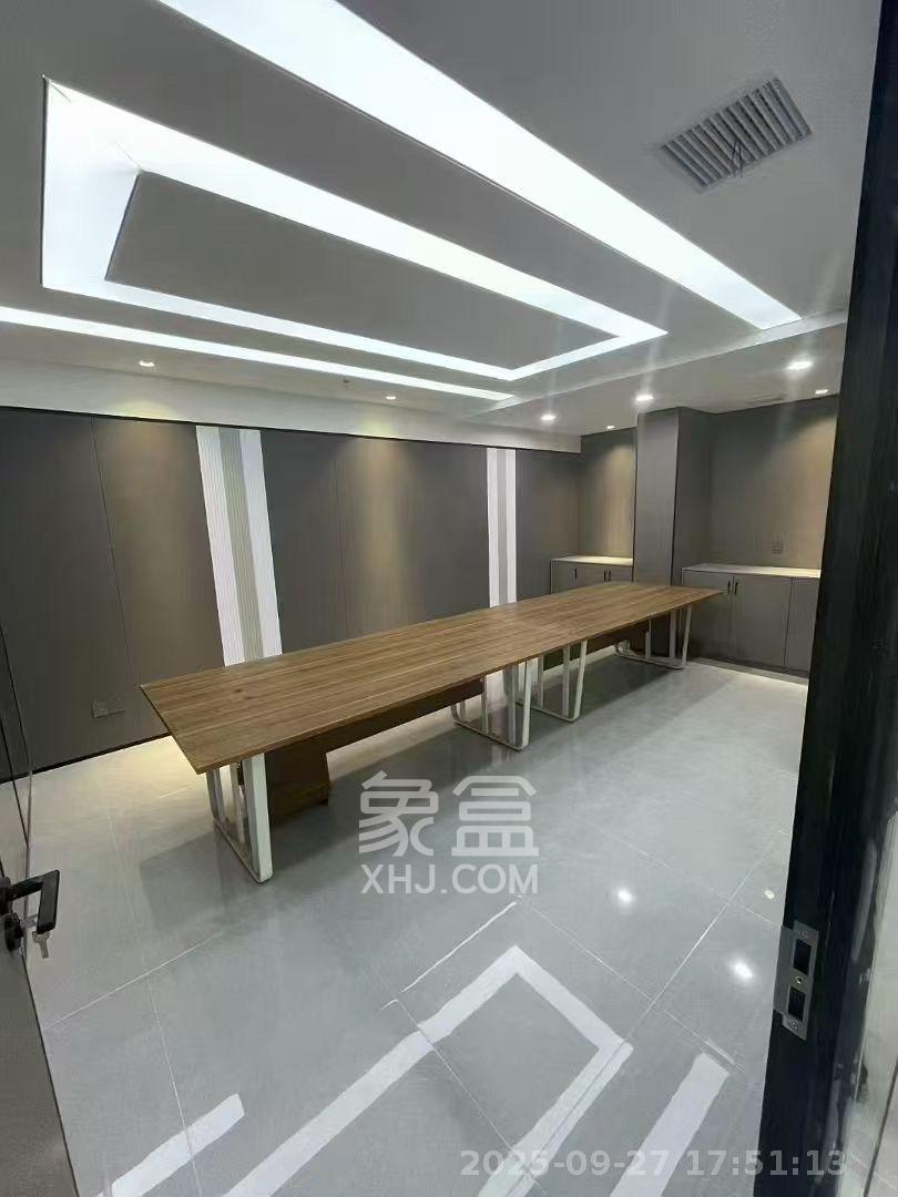 荣悦台  2室1厅1卫    2800.0元/月室内图