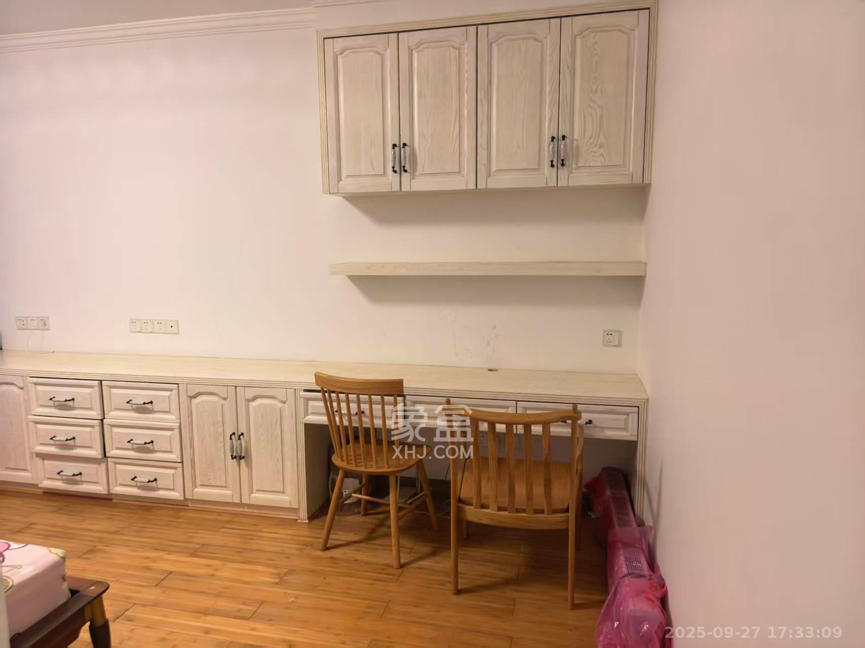 嘉宇盛世华章 4室2厅1卫 5000.0元/月 嘉宇盛世华章 4室2厅1卫 5000.0元/月室内图