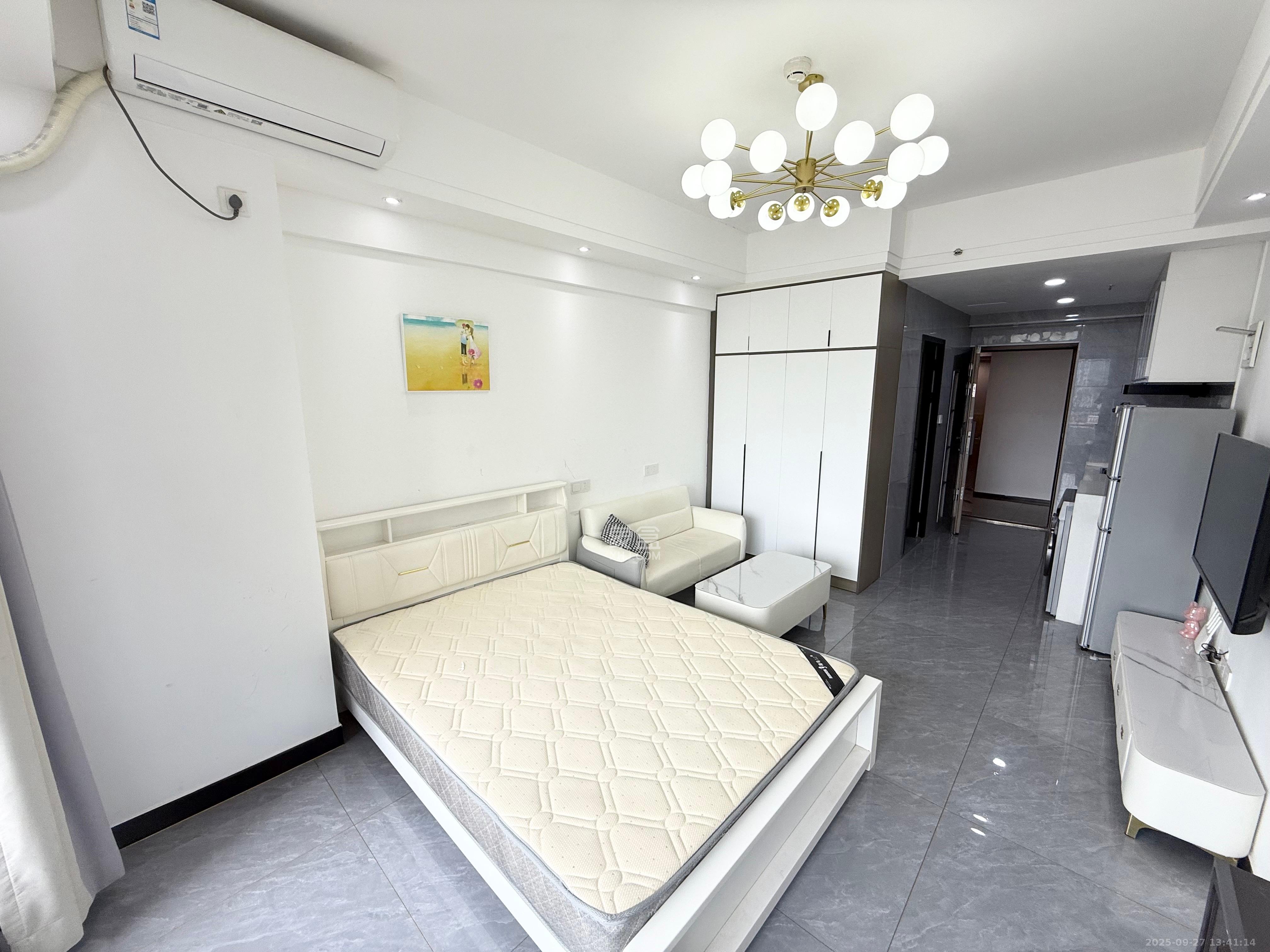 力高凤凰新天  1室1厅1卫   1700.00元/月室内图